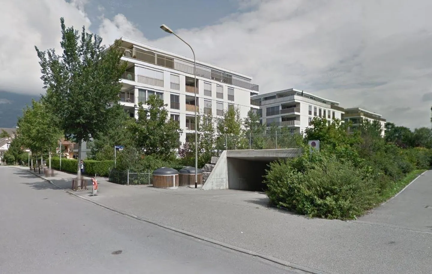 Posto auto sotterraneo in una posizione privilegiata - Foto 1 di 2