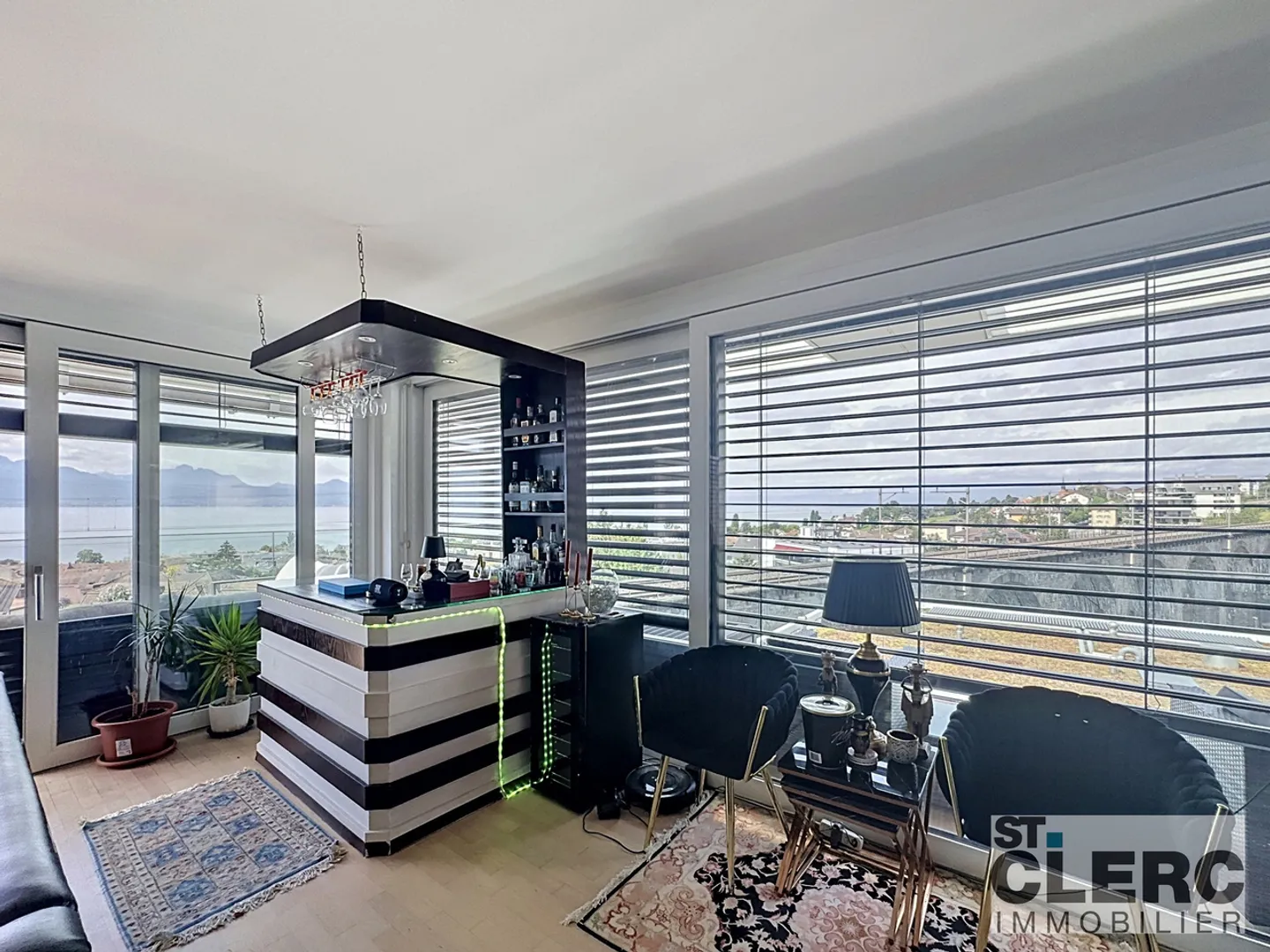 Duplex di 5 stanze con vista mozzafiato sul lago - Foto 10 di 14