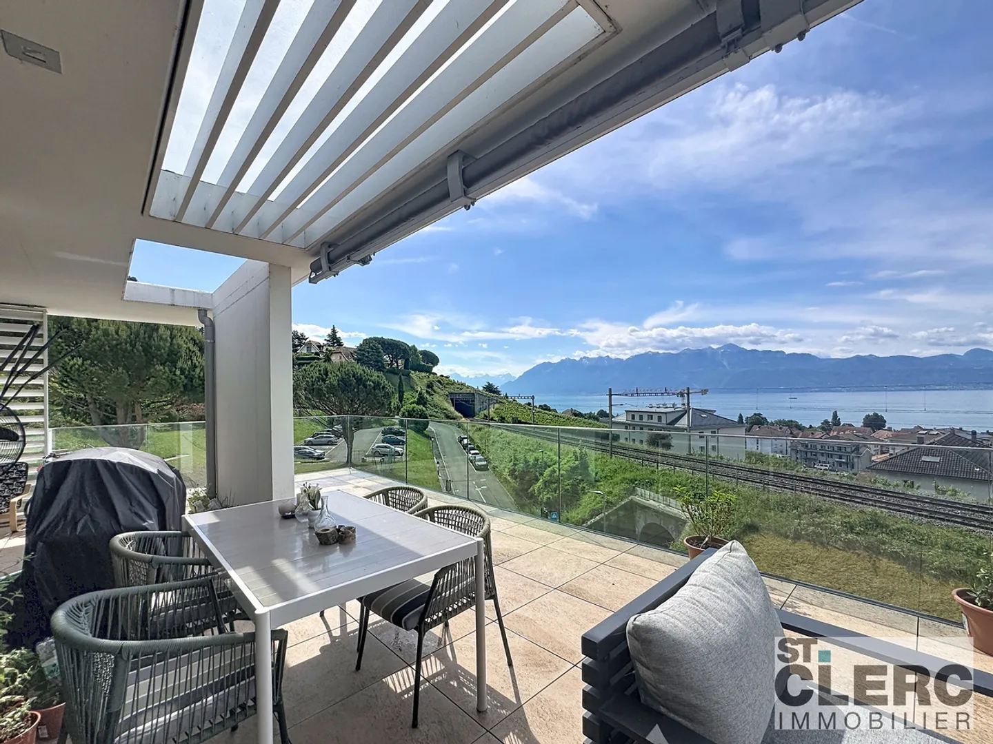 Duplex di 5 stanze con vista mozzafiato sul lago - Foto 14 di 14
