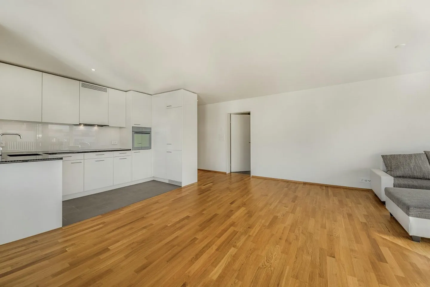 Modernes Apartment in der Natur - Foto 3 von 7