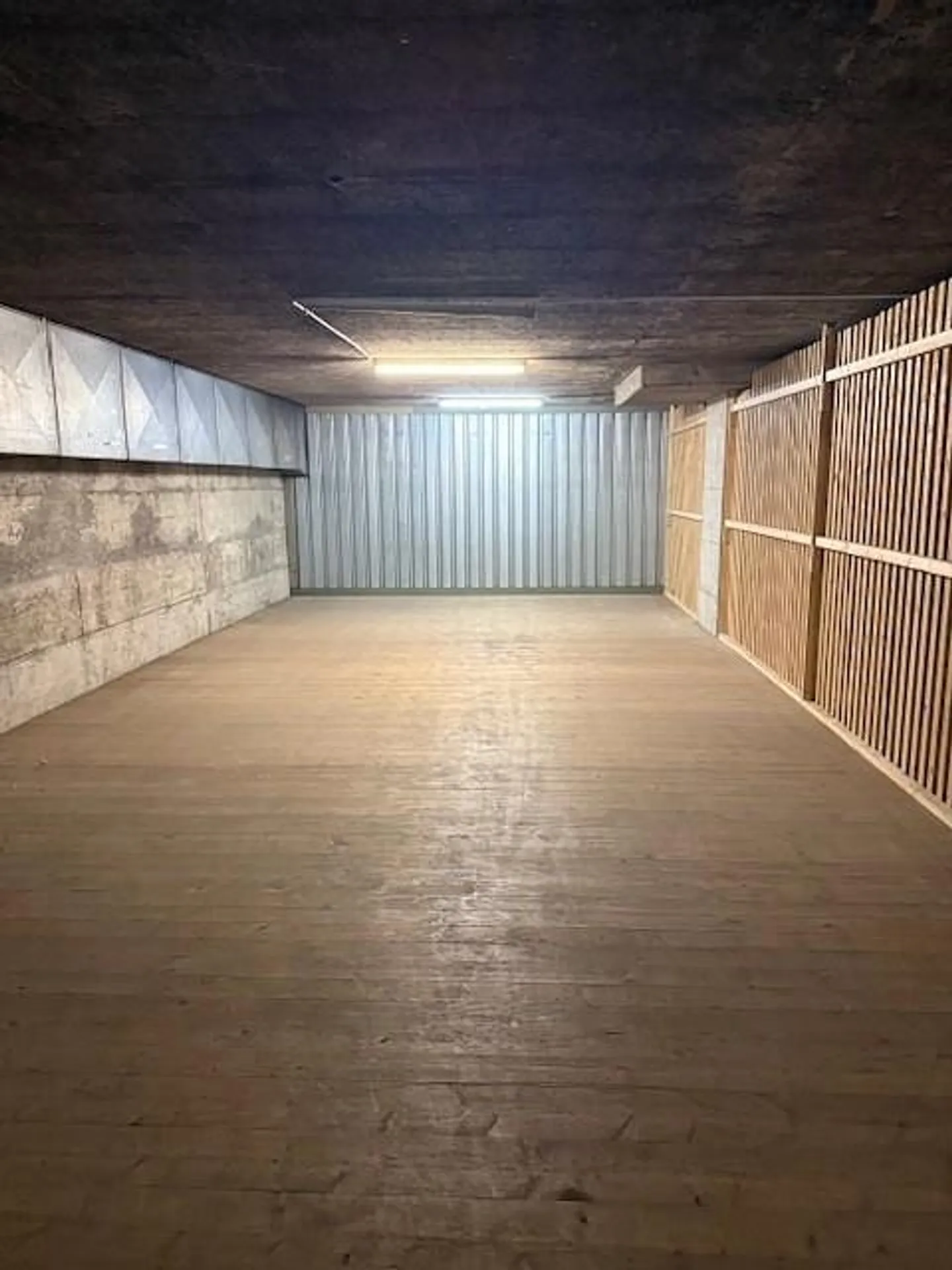 60 m² d'espace de stockage à louer ? Accessibilité parfaite & central... - Photo 1 sur 2