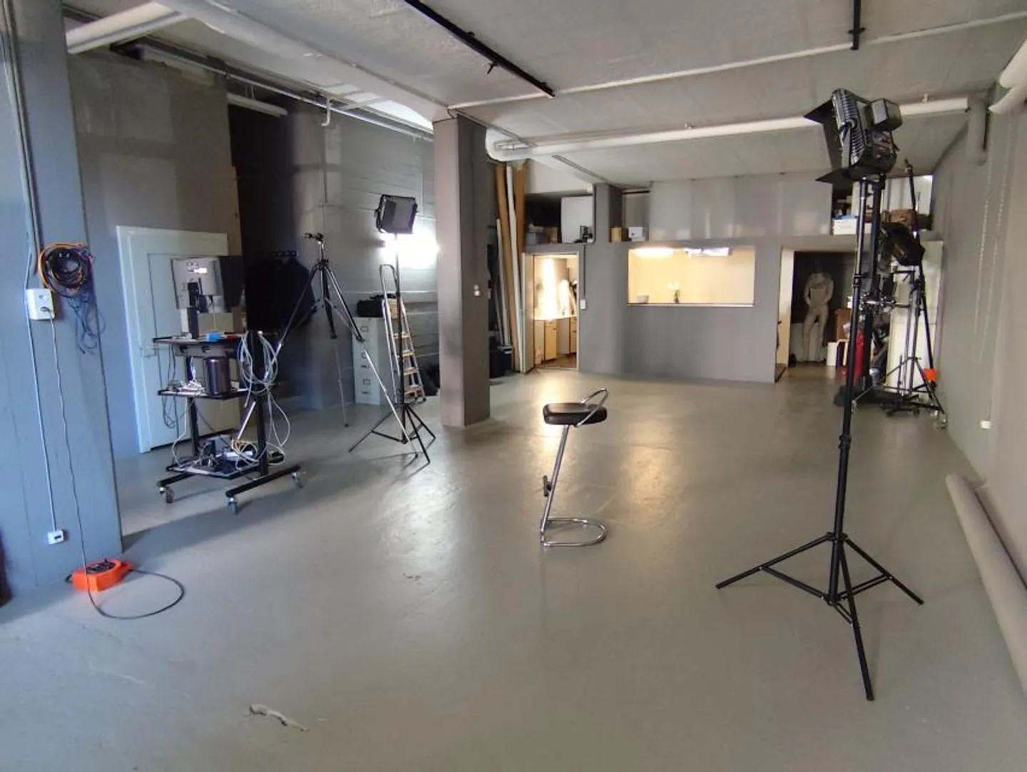 Spazio versatile, ideale da utilizzare come laboratorio o studio - Foto 1 di 5