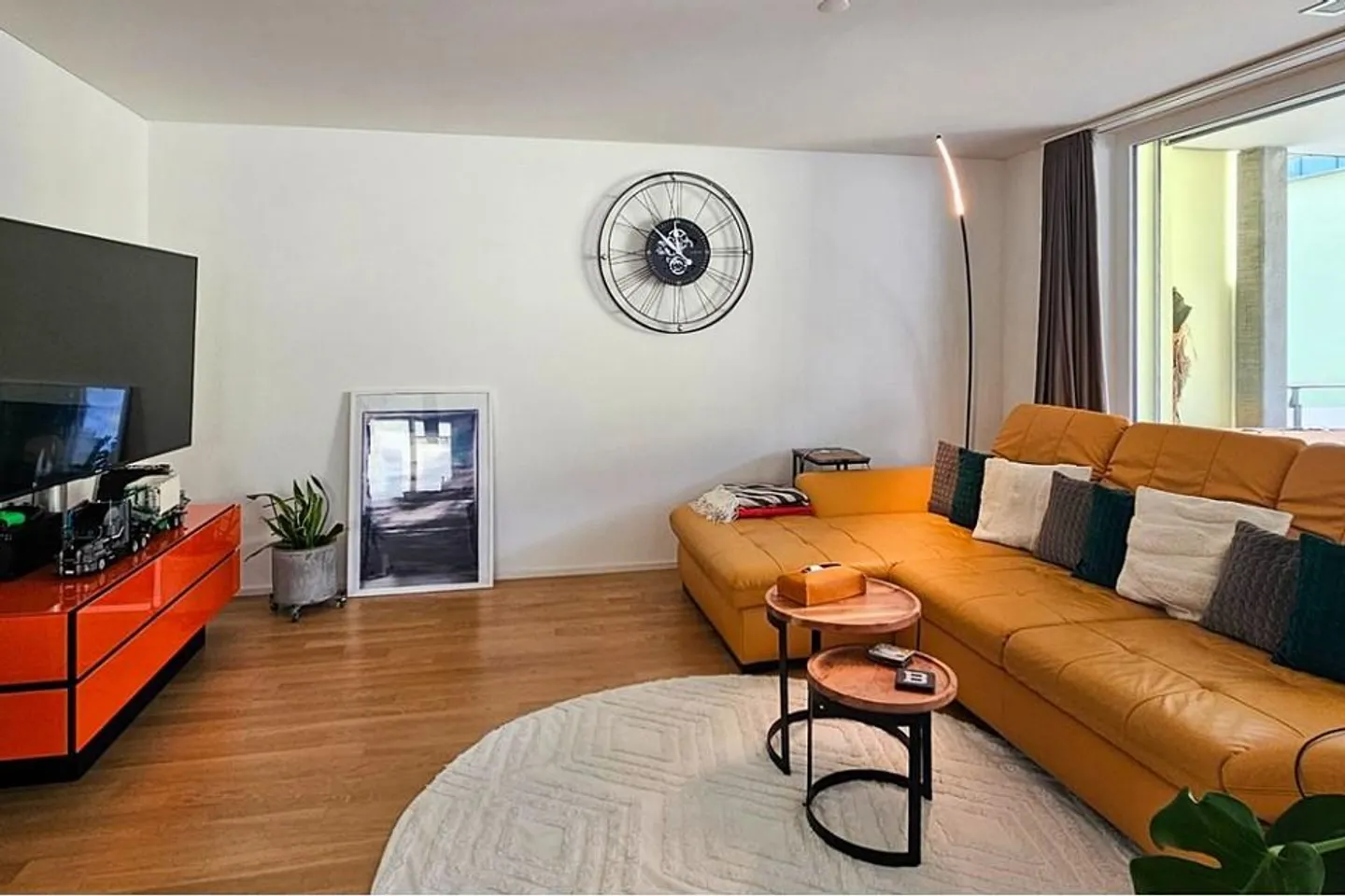 Spacious Apartment with Stunning Views - Photo 2 of 6