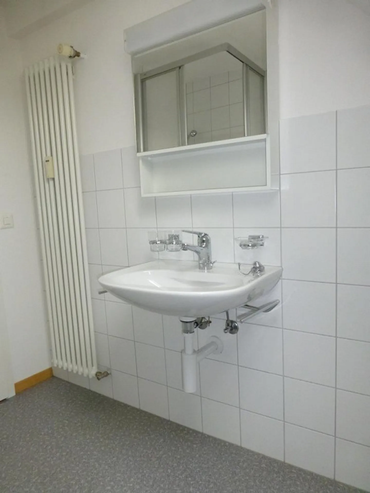 Schöne  Dachwohnung im Dorfkern von Gelterkinden - Foto 3 von 6