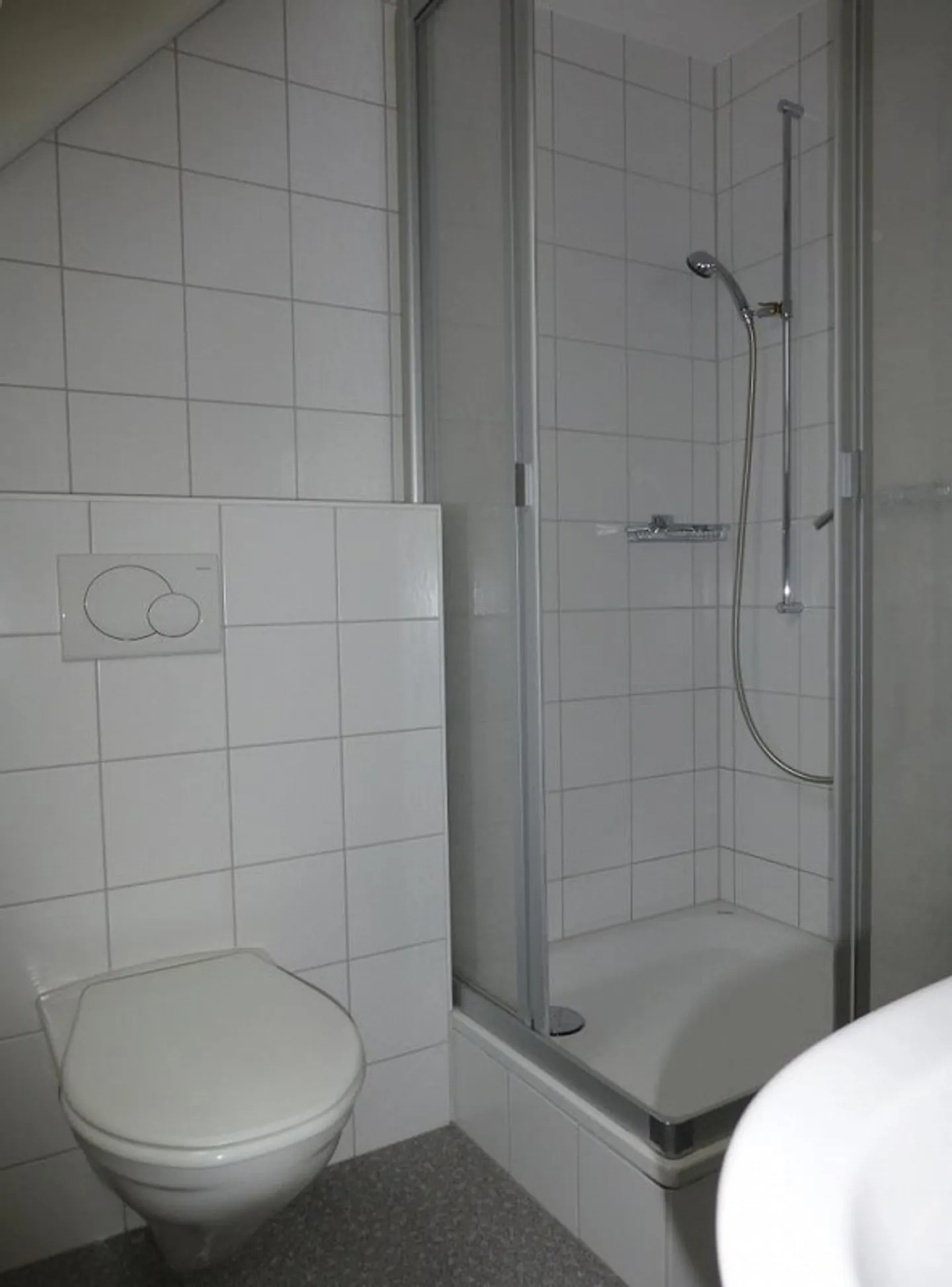 Schöne  Dachwohnung im Dorfkern von Gelterkinden - Foto 4 von 6