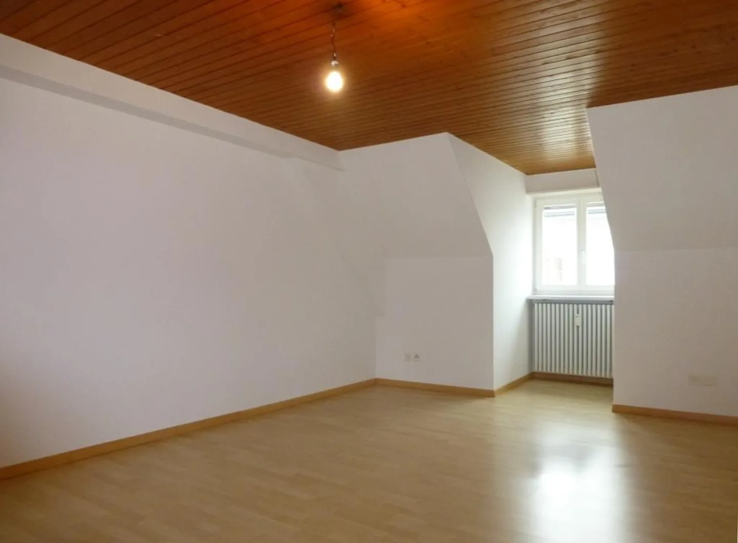 Schöne  Dachwohnung im Dorfkern von Gelterkinden - Foto 6 von 6