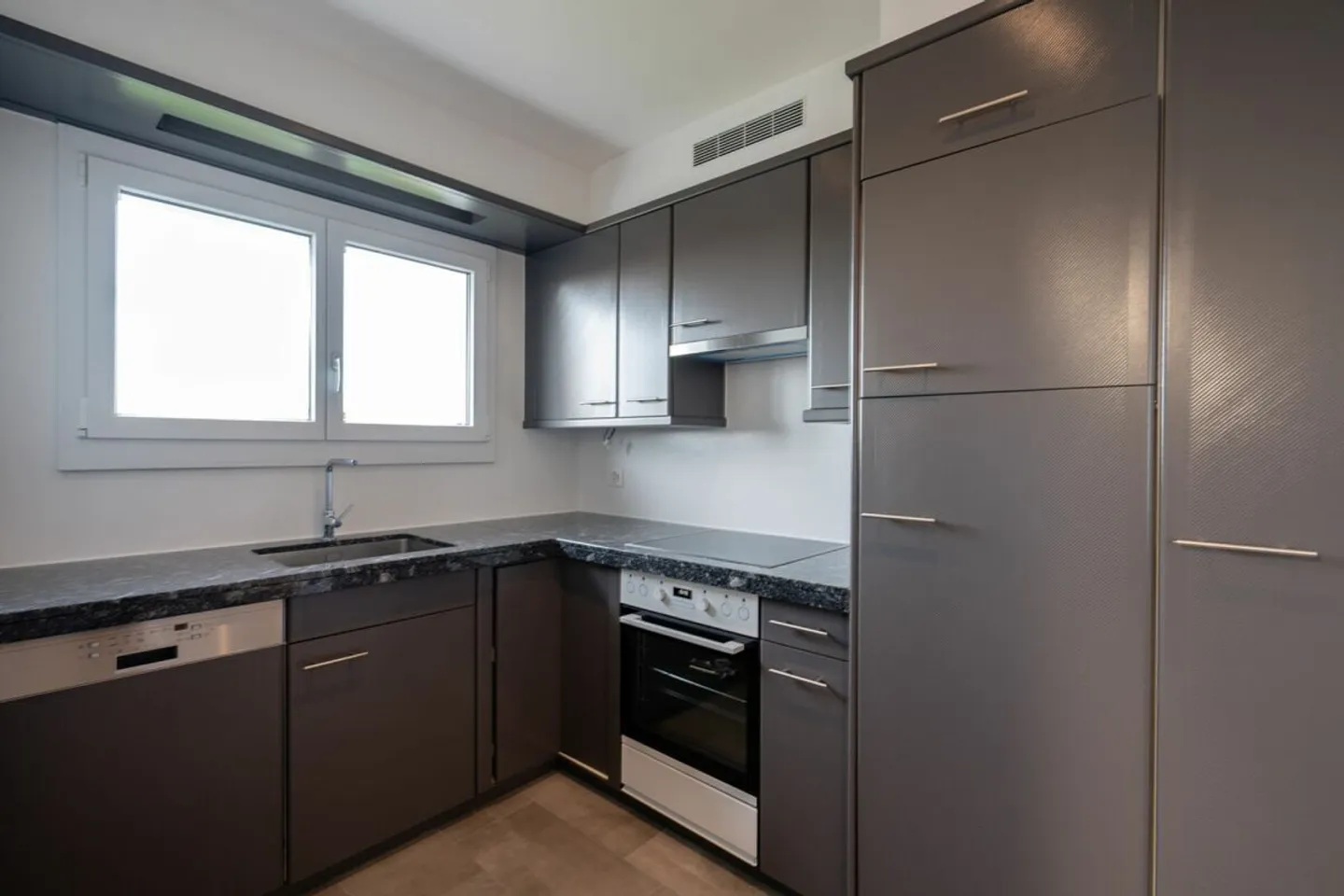 Freshly Renovated Living Comfort - Photo 3 of 9