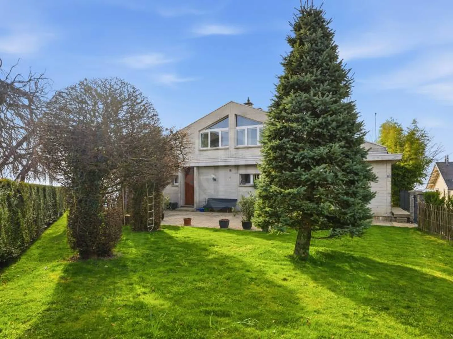 Detached house with panoramic views - Photo 4 of 12