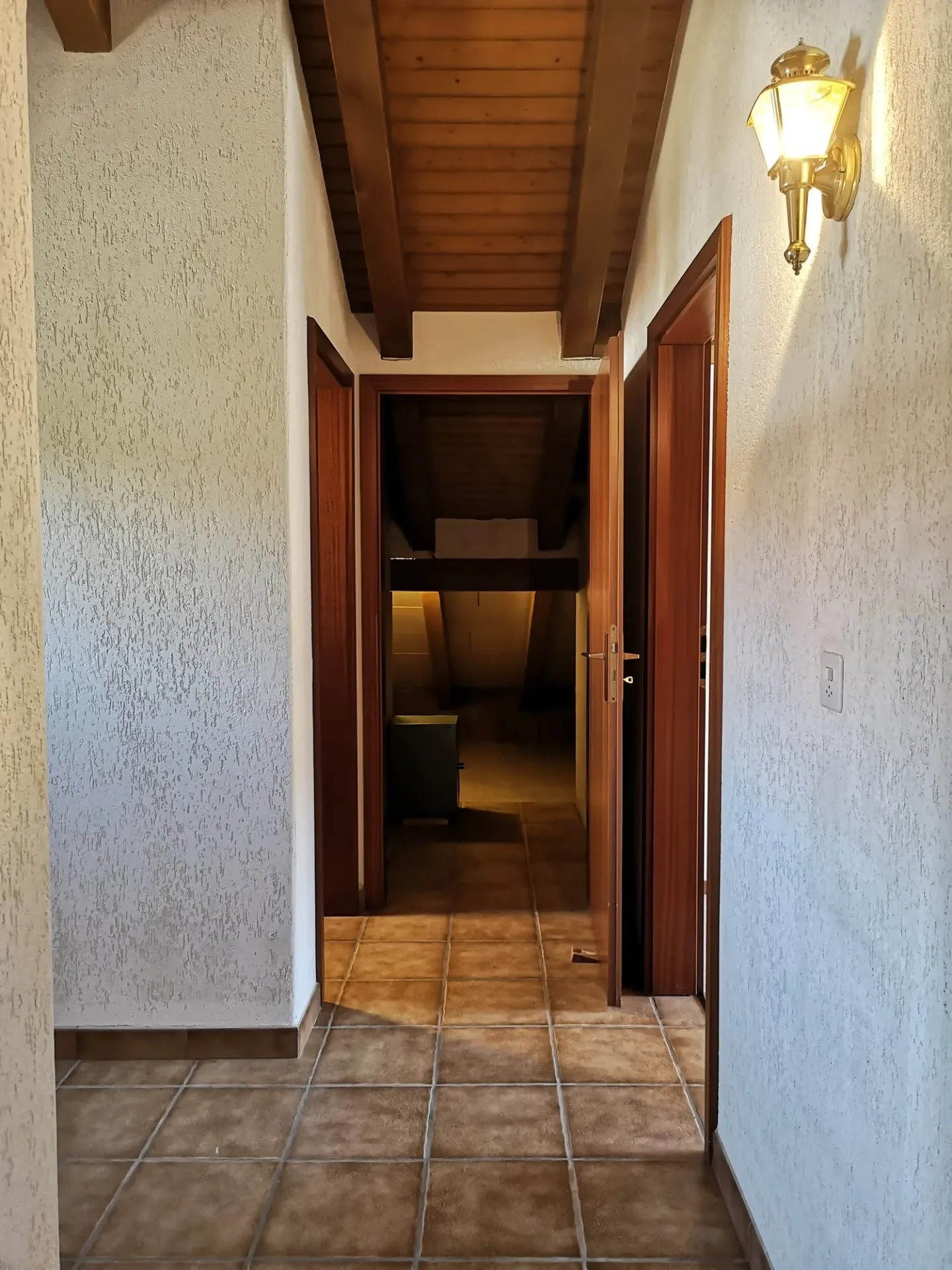 Riduzione di prezzo: casa 5.5 locali, ca. 120m2, terreno 802m2, con garage, posti auto, terrazza - Foto 29 di 41