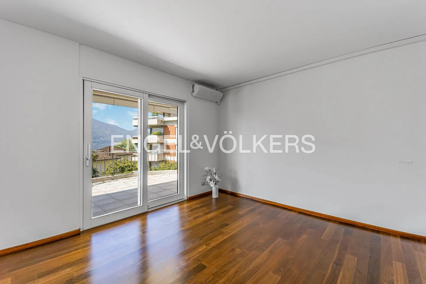 Appartement penthouse exclusif avec terrasse et vue sur le lac à Minusio (113) - Photo 10 sur 14