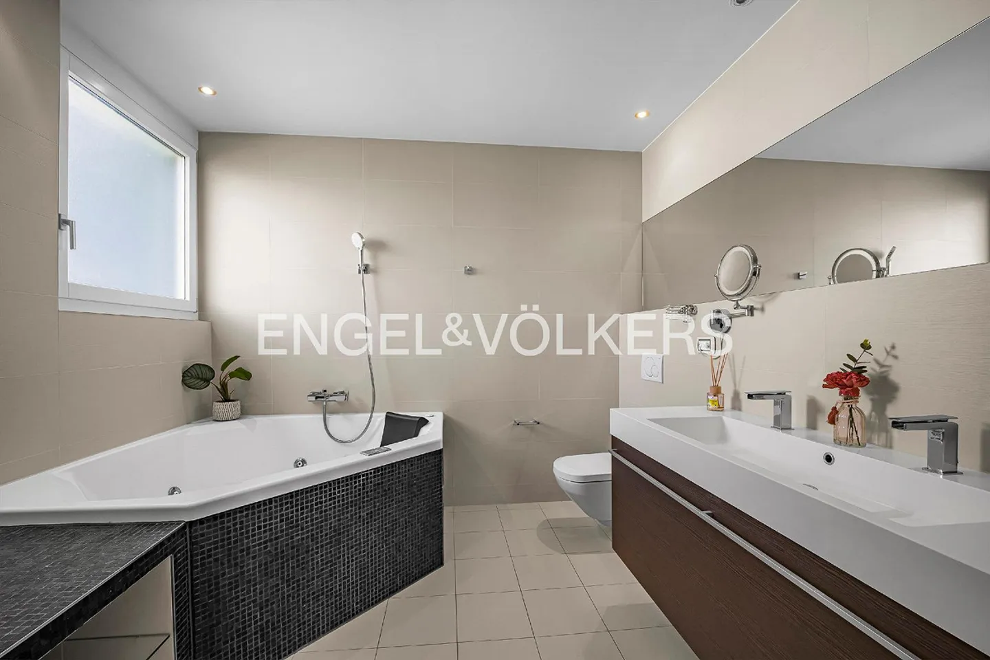 Appartement penthouse exclusif avec terrasse et vue sur le lac à Minusio (113) - Photo 8 sur 14