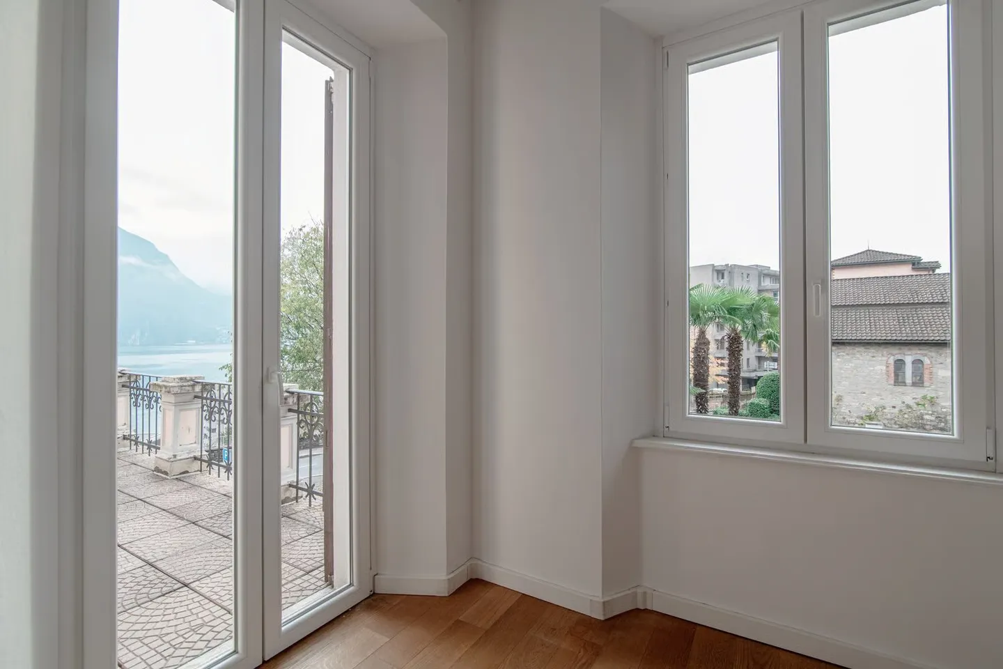 À LOUER MENSUELLEMENT Villa prête à l'emploi au centre de Lugano avec une vue imprenable sur le lac - Photo 17 sur 28