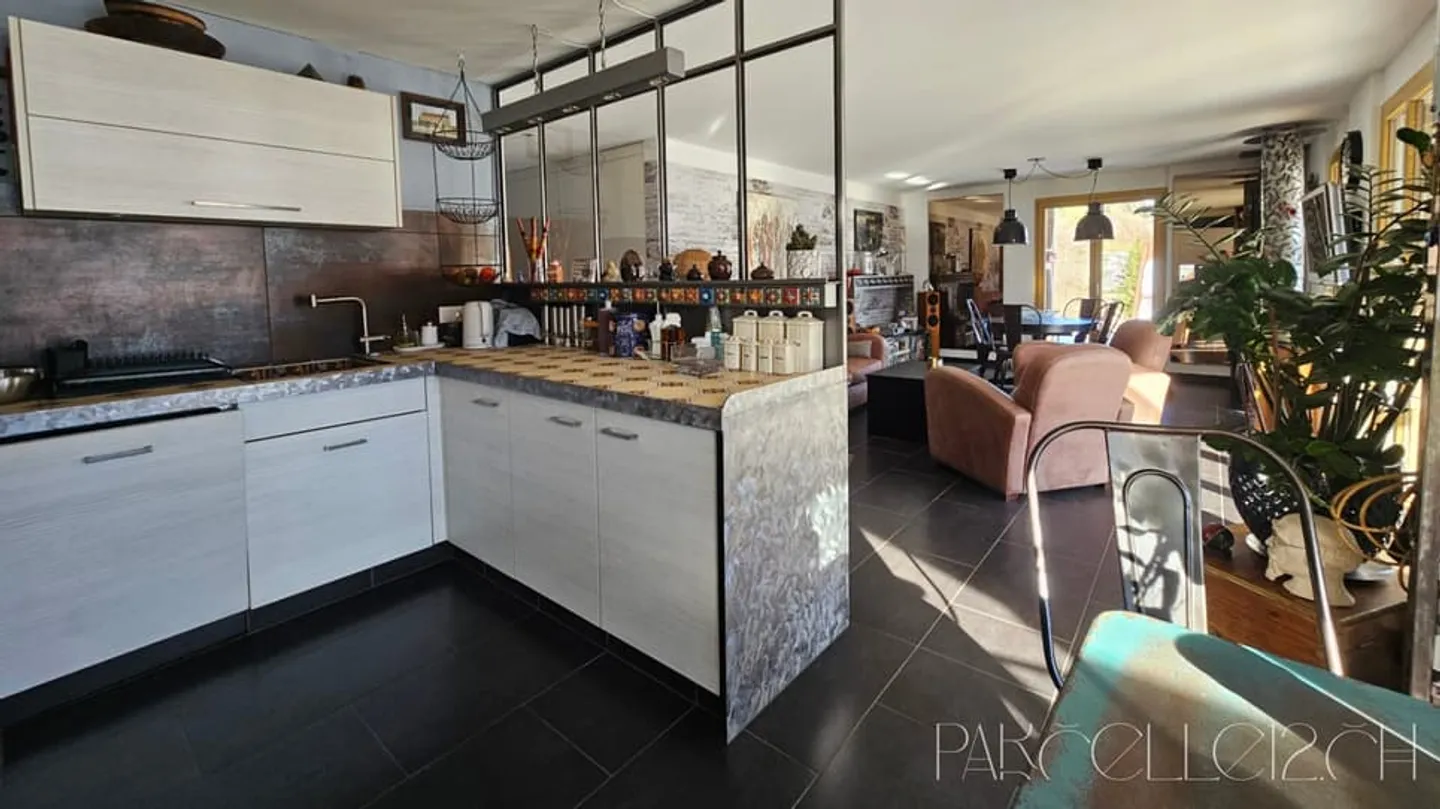 appartamento di lusso 3.5 locali con giardino privato - Foto 4 di 12