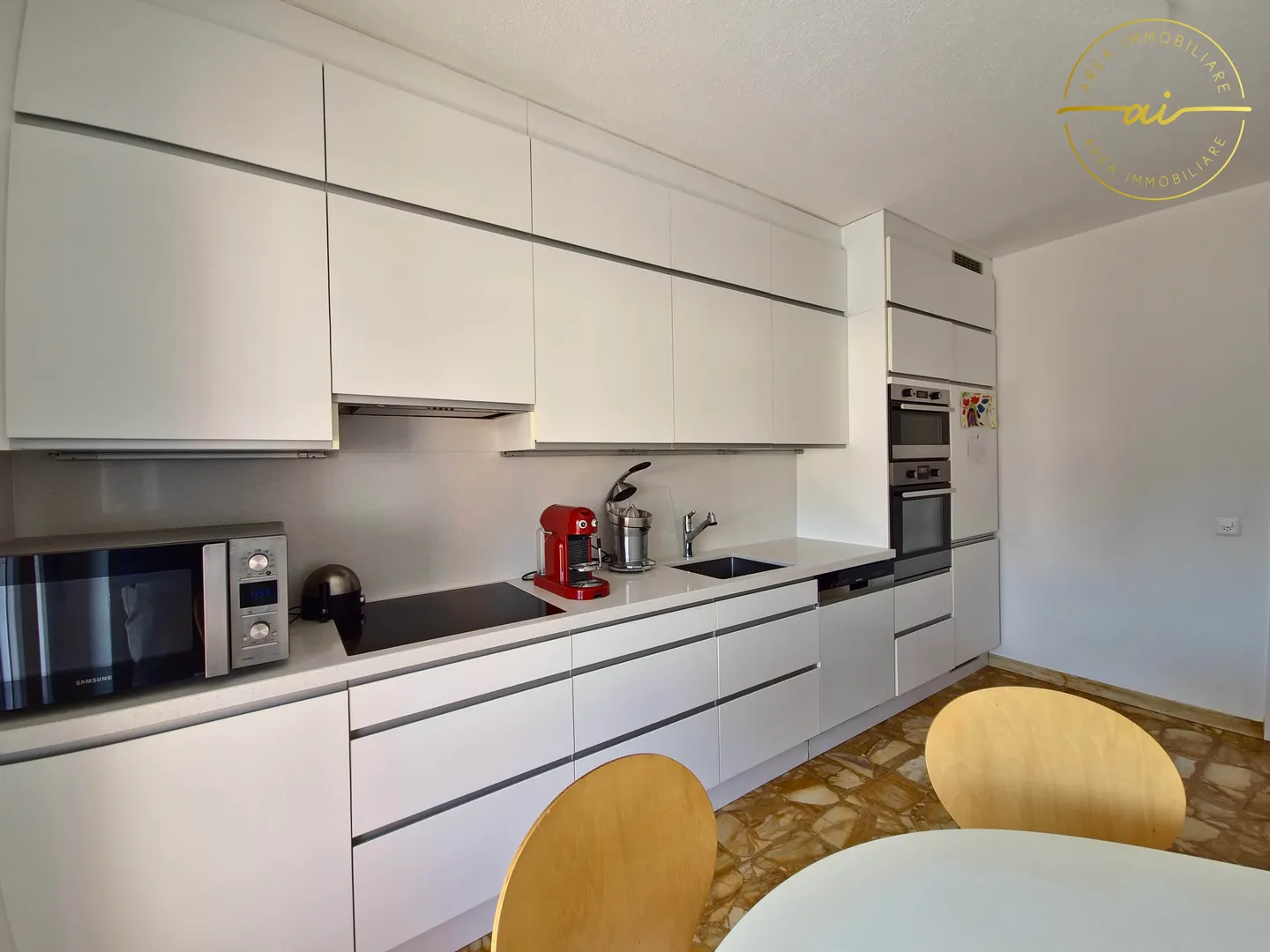 AMPIO 3.5 LOCALI CON VISTA PANORAMICA A MASSAGNO - Photo 5 sur 11