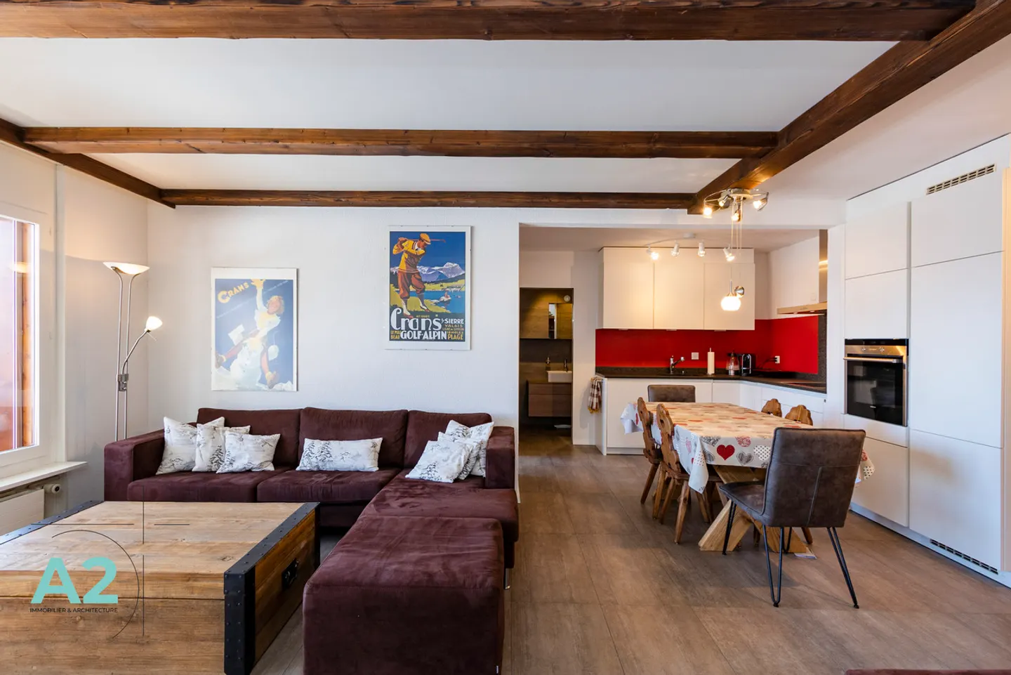 Appartement Rénové avec Vue - Photo 3 sur 13