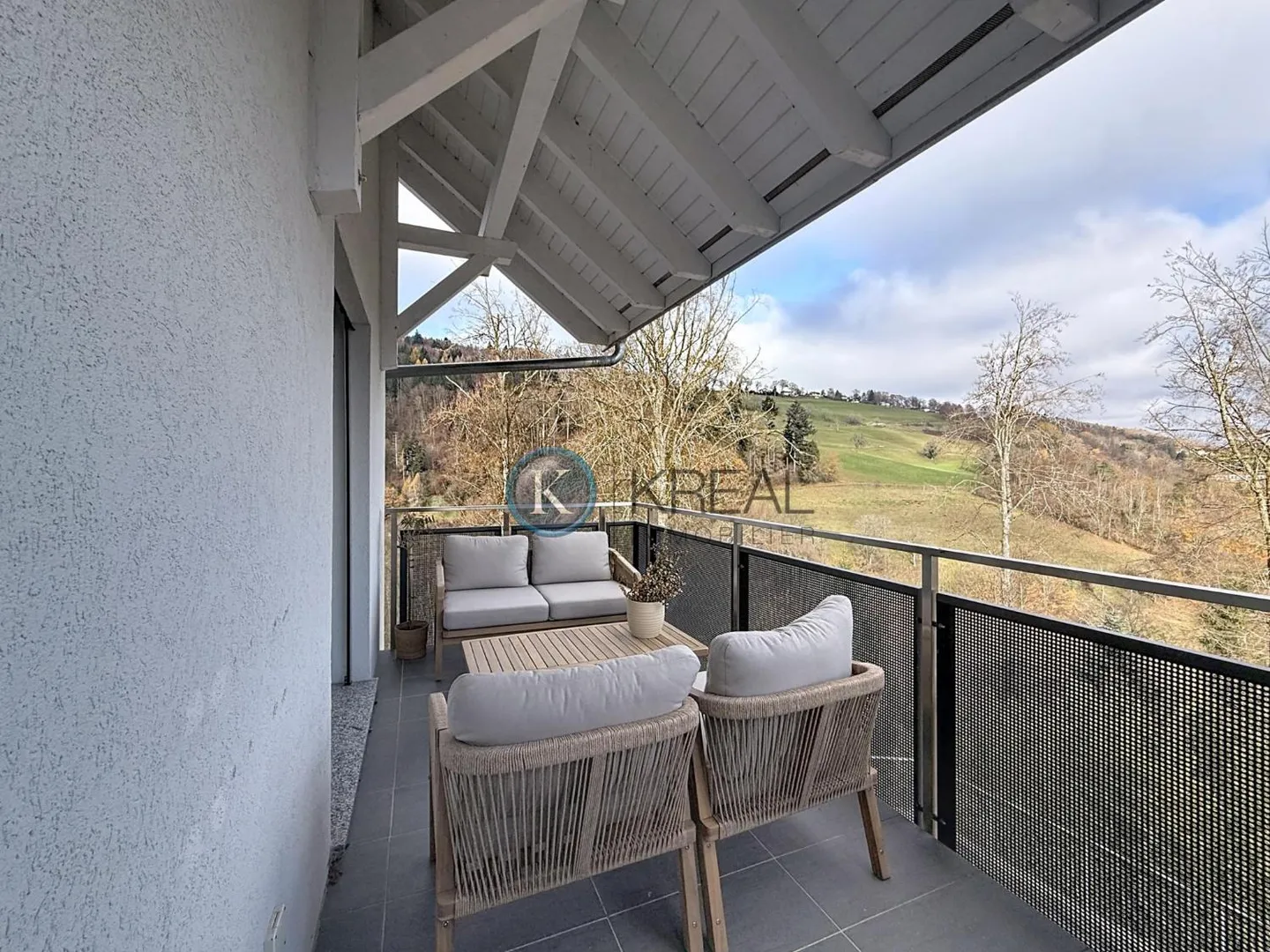 Charming 5.5 room semi-detached house ? green setting 25 min from Lausanne - Photo 5 of 13