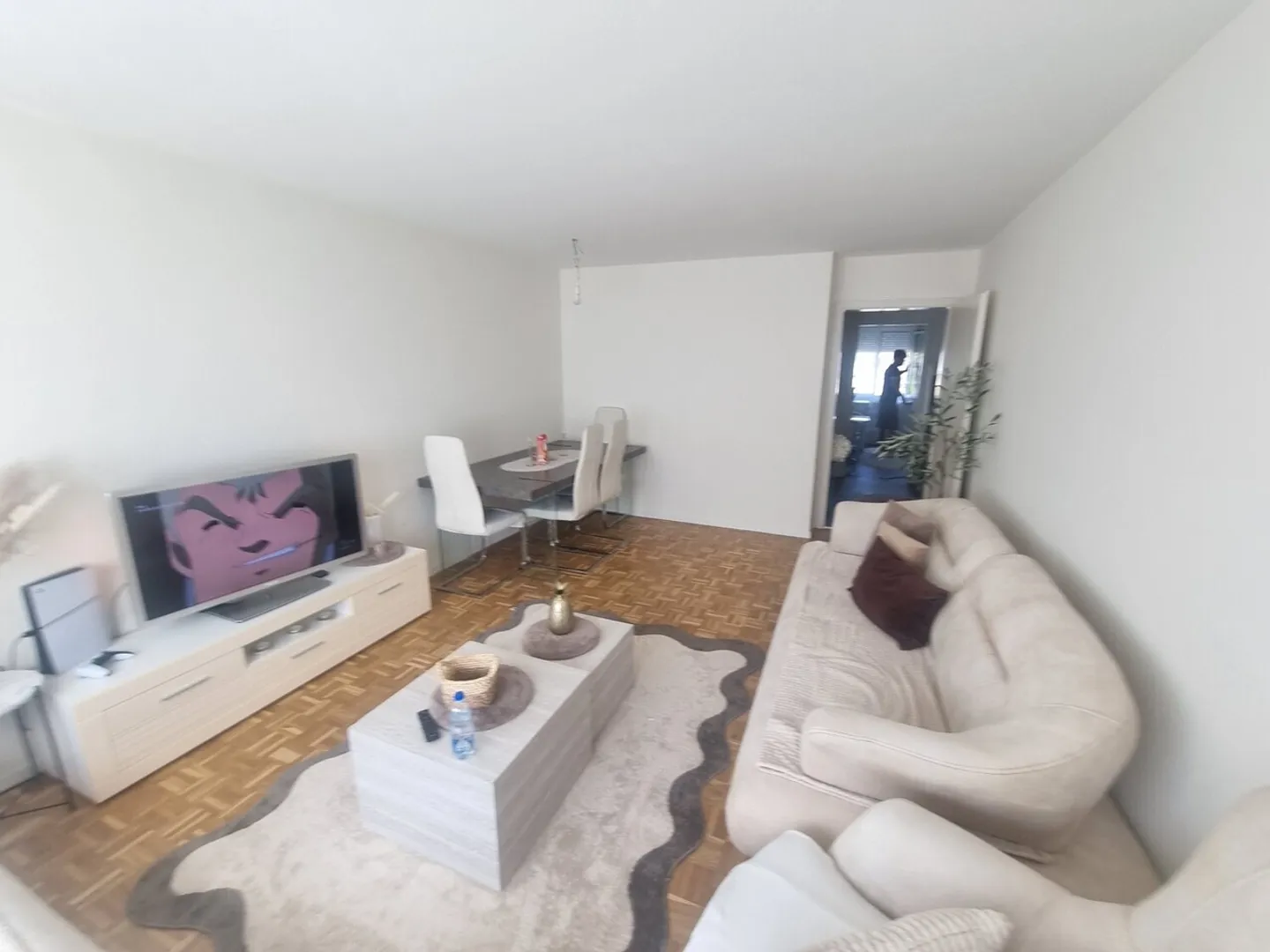 Schöne renovierte 3-Zimmerwohnung mit Balkon und Gartensicht in Roggwil - Photo 3 sur 9