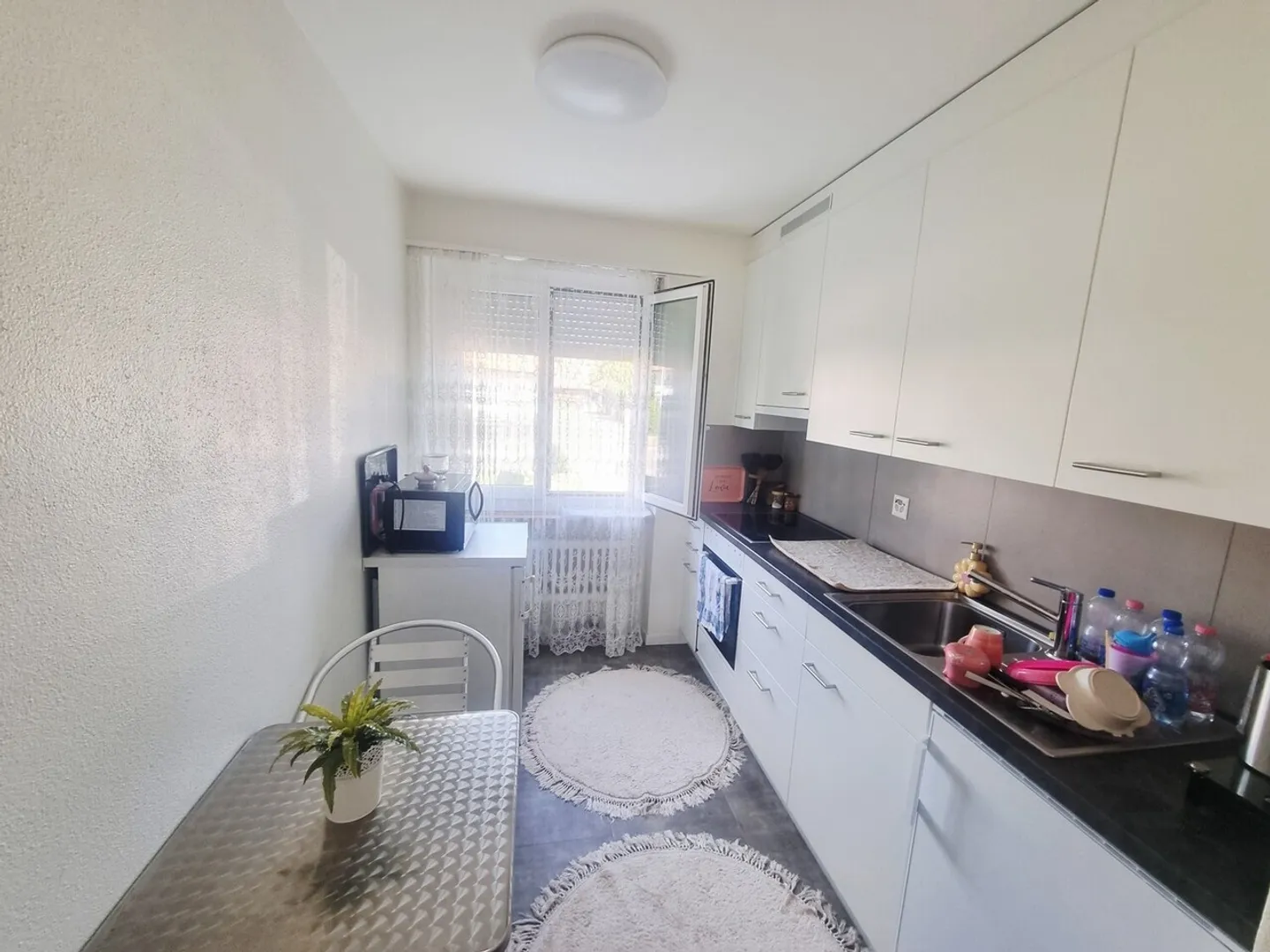 Schöne renovierte 3-Zimmerwohnung mit Balkon und Gartensicht in Roggwil - Photo 5 sur 9