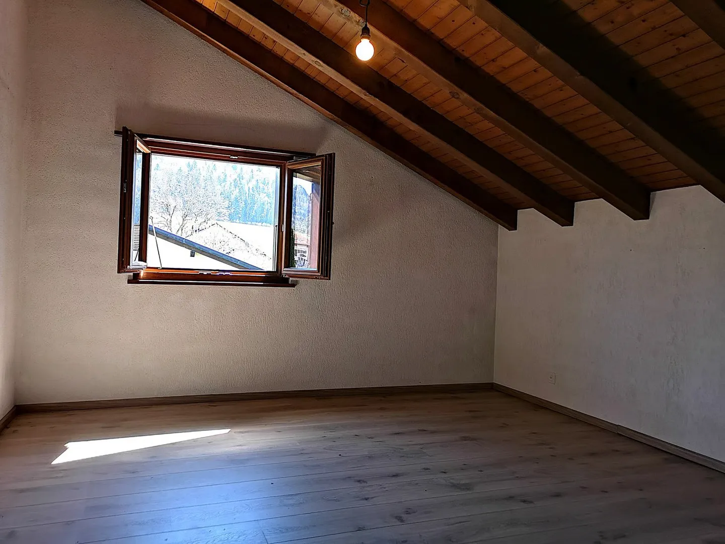 Riduzione di prezzo: casa 5.5 locali, ca. 120m2, terreno 802m2, con garage, posti auto, terrazza - Foto 33 di 41