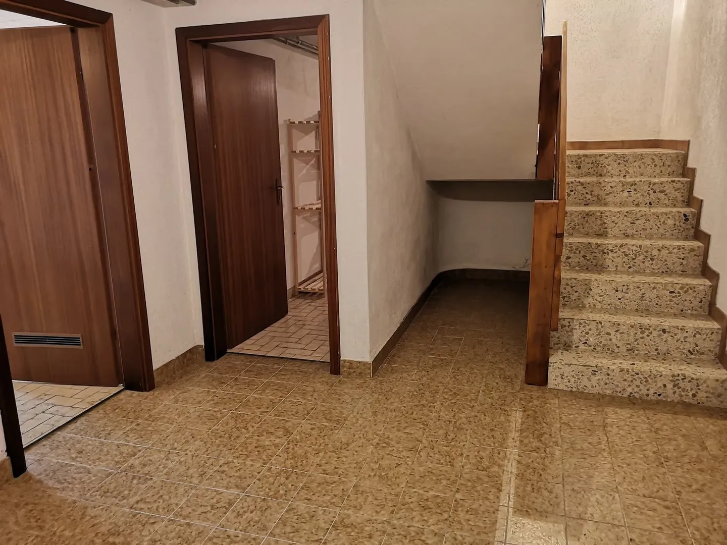 Riduzione di prezzo: casa 5.5 locali, ca. 120m2, terreno 802m2, con garage, posti auto, terrazza - Foto 36 di 41