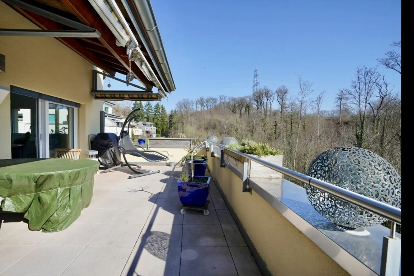 Furnished apartment for rent - Photo 2 of 11