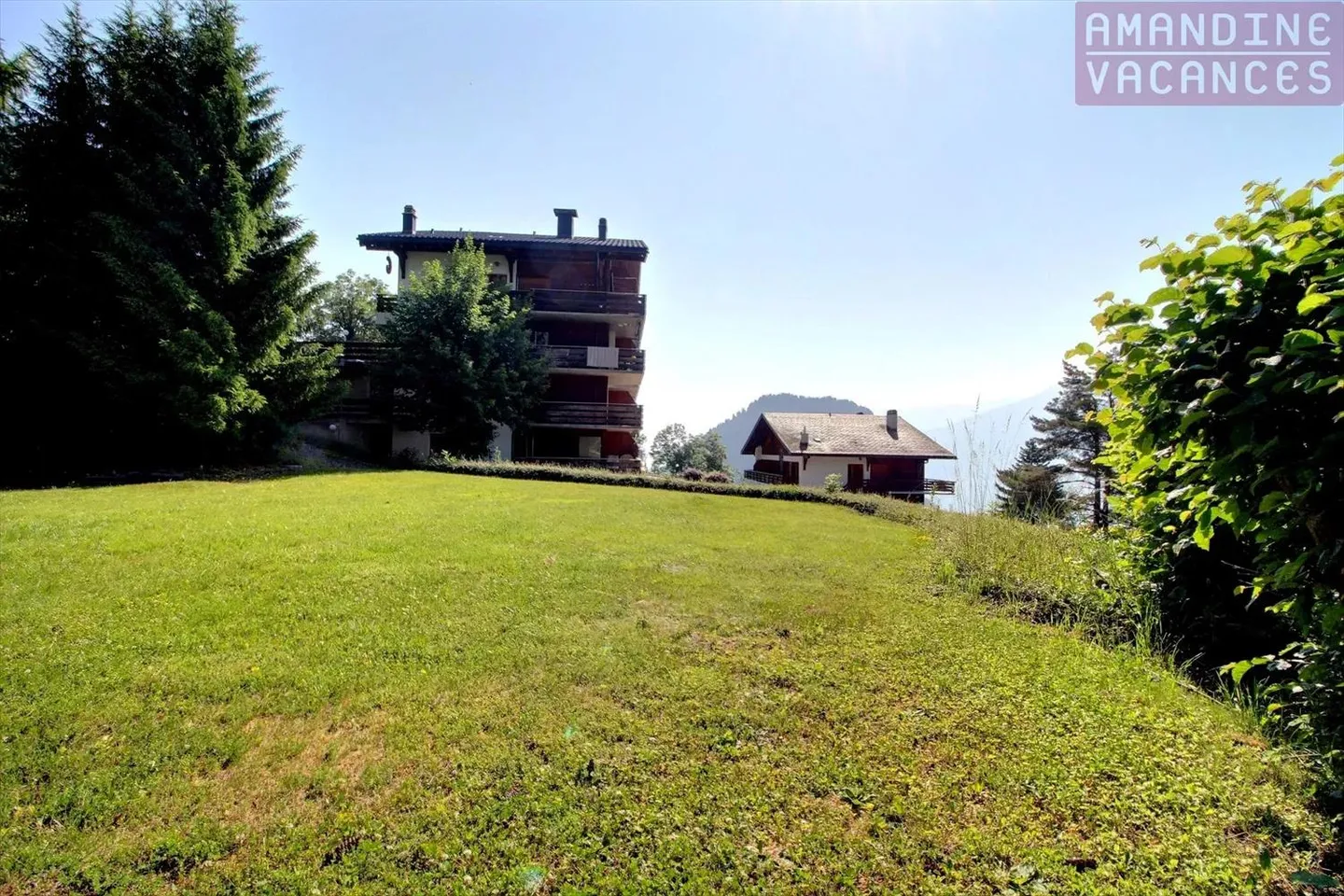 Chalet for Construction on the Heights of Ovronnaz - Photo 2 of 10