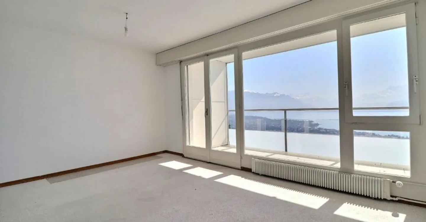 Duplex di 3,5 locali + ufficio con grande potenziale e vista mozzafiato - Foto 10 di 12
