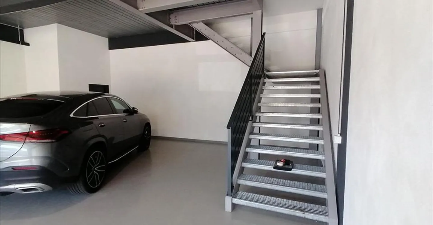 Edificio ad uso misto in affitto - Foto 1 di 7