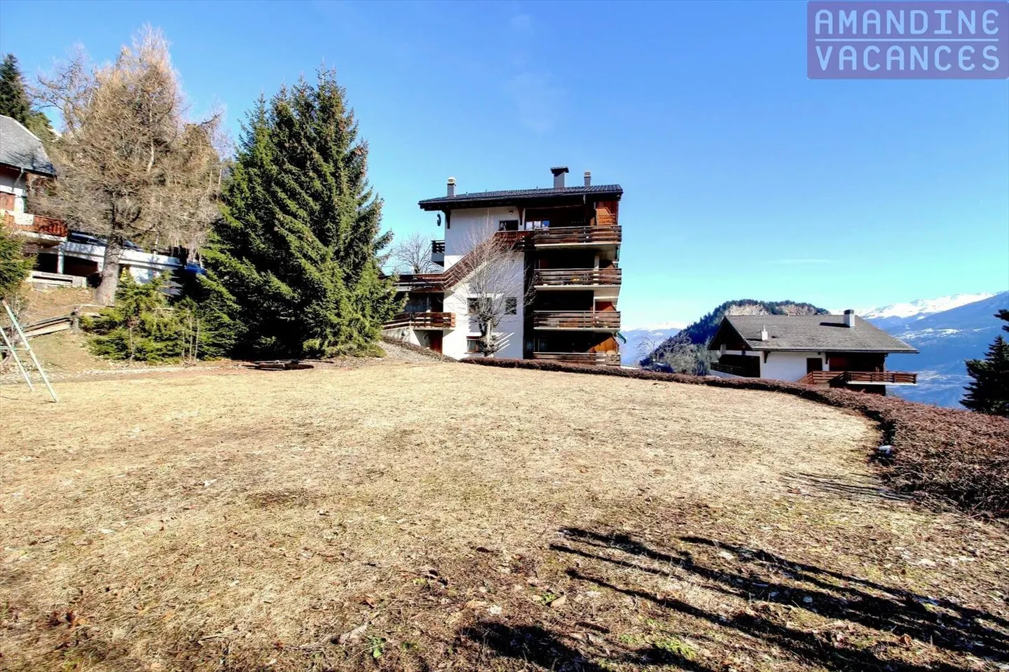 Chalet for Construction on the Heights of Ovronnaz - Photo 9 of 10