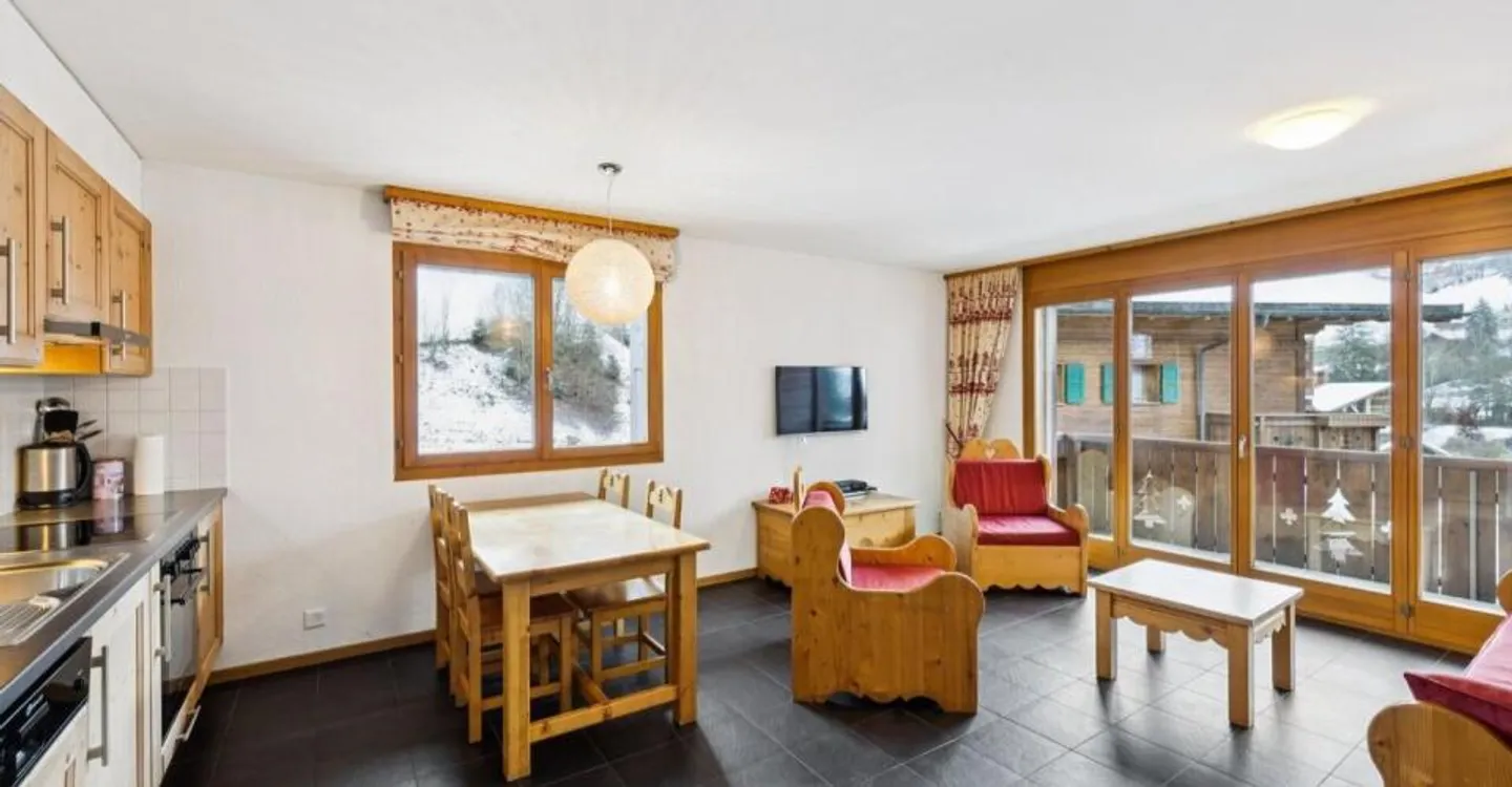 Charming Apartment in Val-d'Illiez - Photo 6 of 12