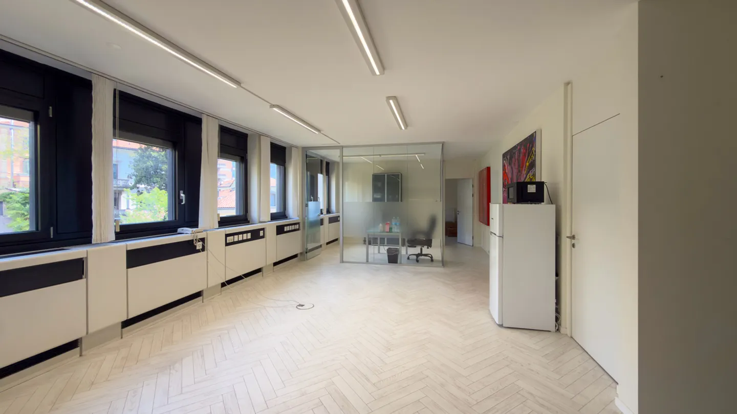 Helles Büro im Zentrum von Lugano - Foto 6 von 9
