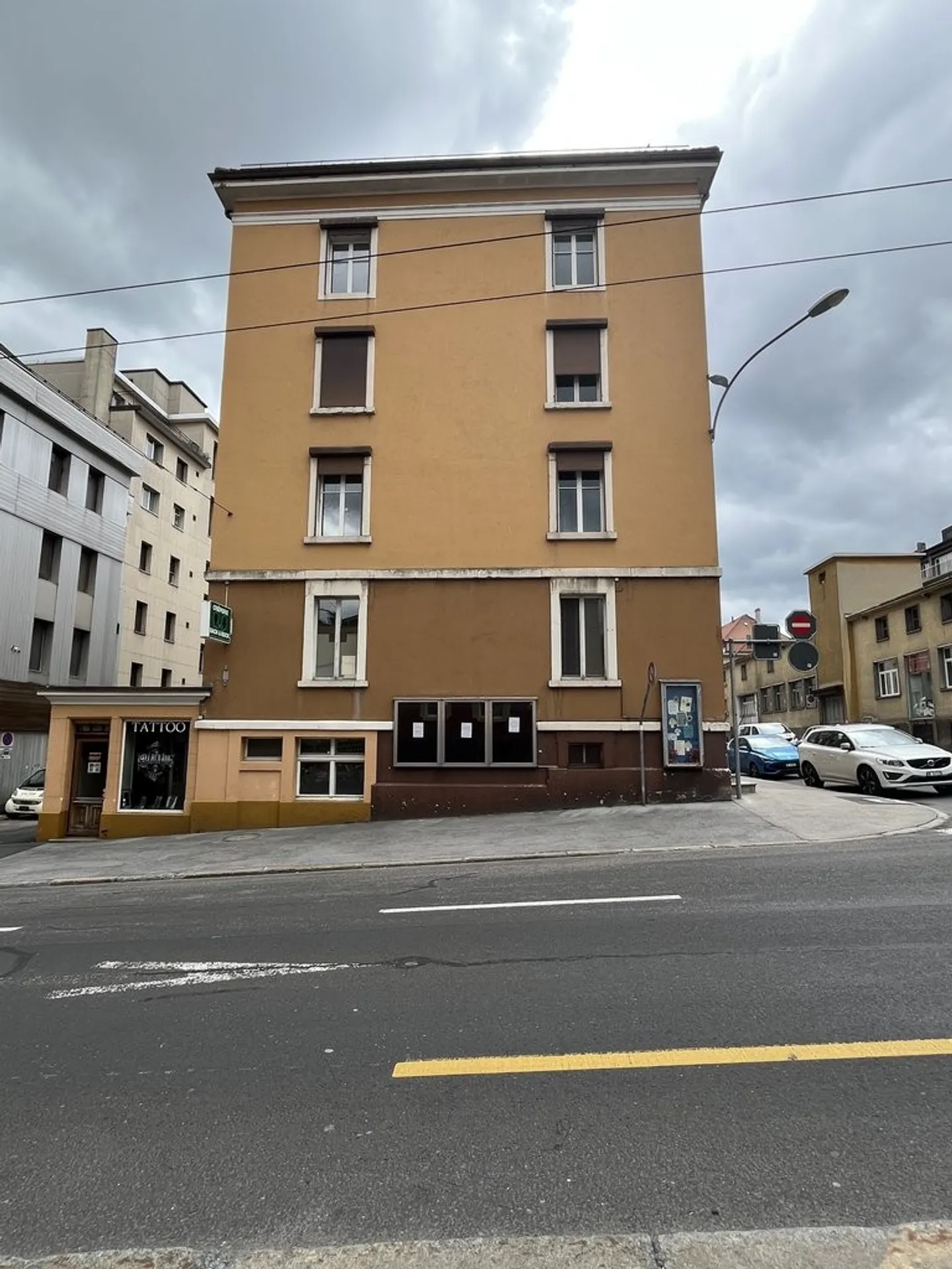 Showcase for rent in La Chaux-de-Fonds - Photo 1 of 2