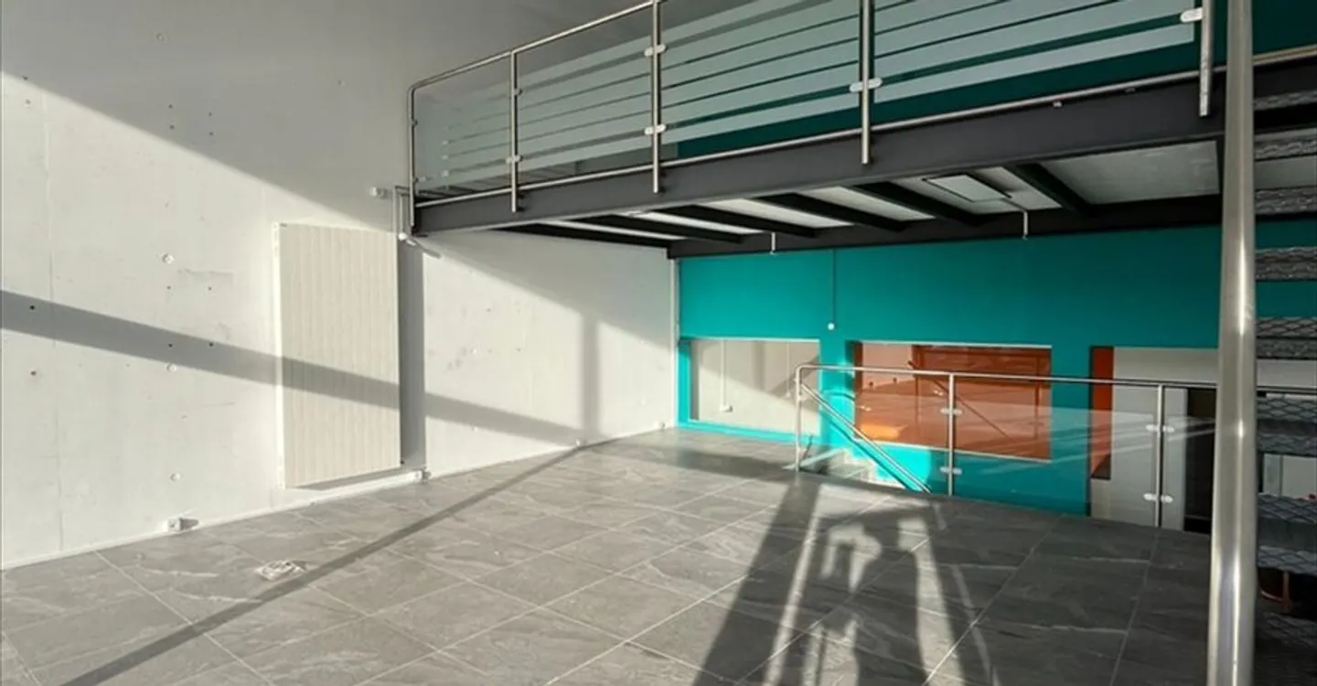 Mischgenutztes Gebäude mieten - Foto 1 von 10