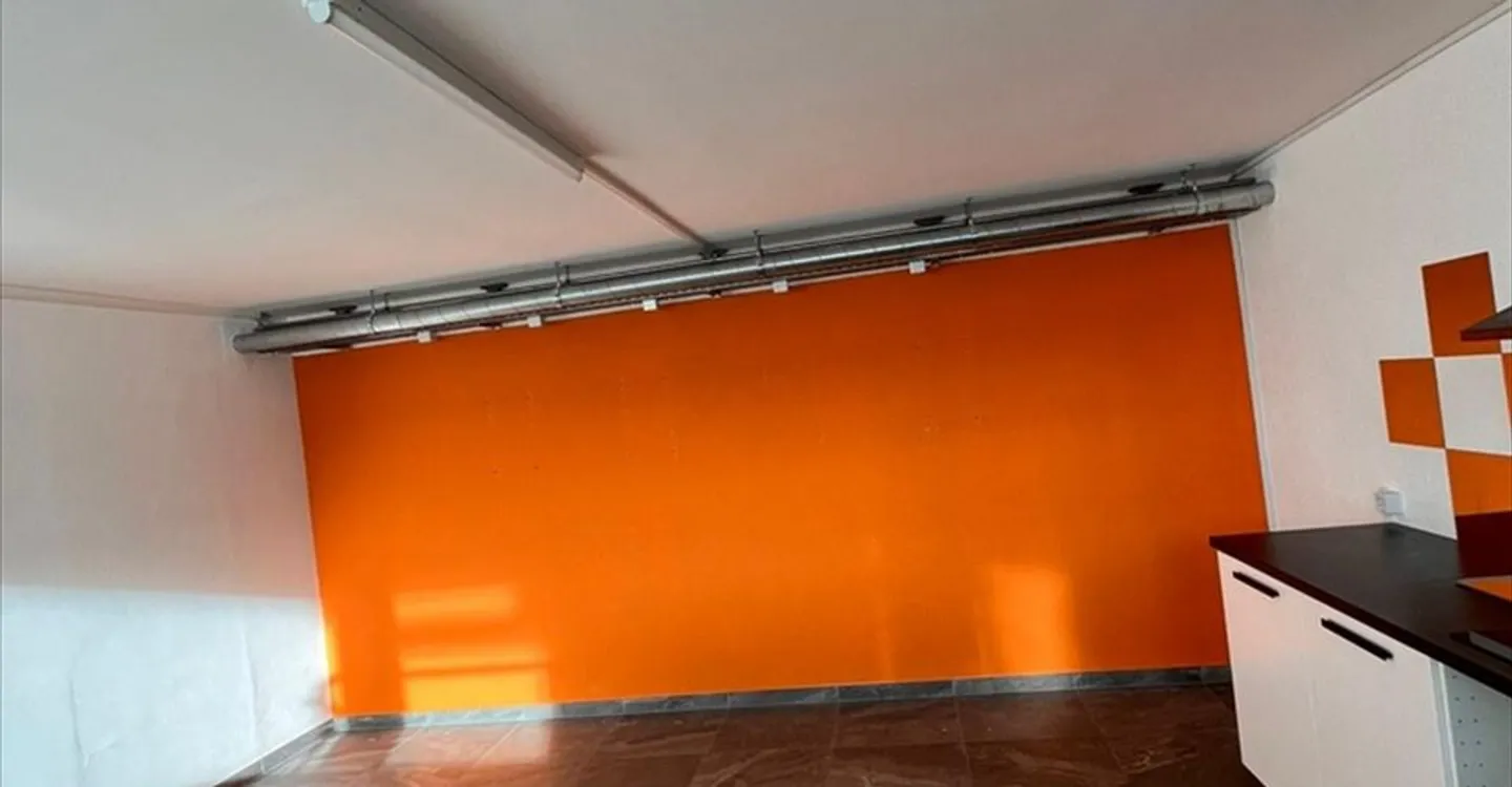 Mischgenutztes Gebäude mieten - Foto 3 von 10