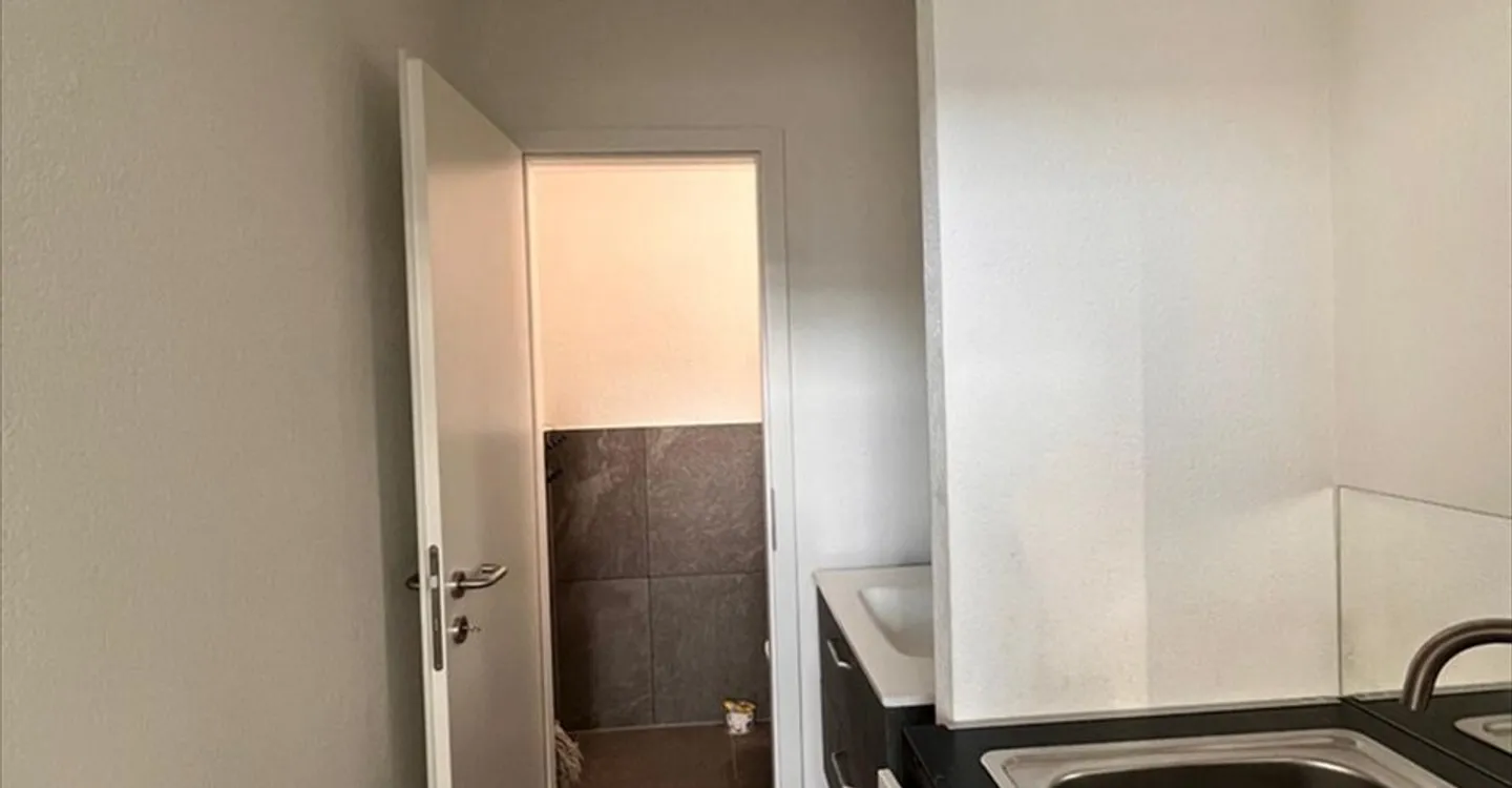 Mischgenutztes Gebäude mieten - Foto 4 von 10