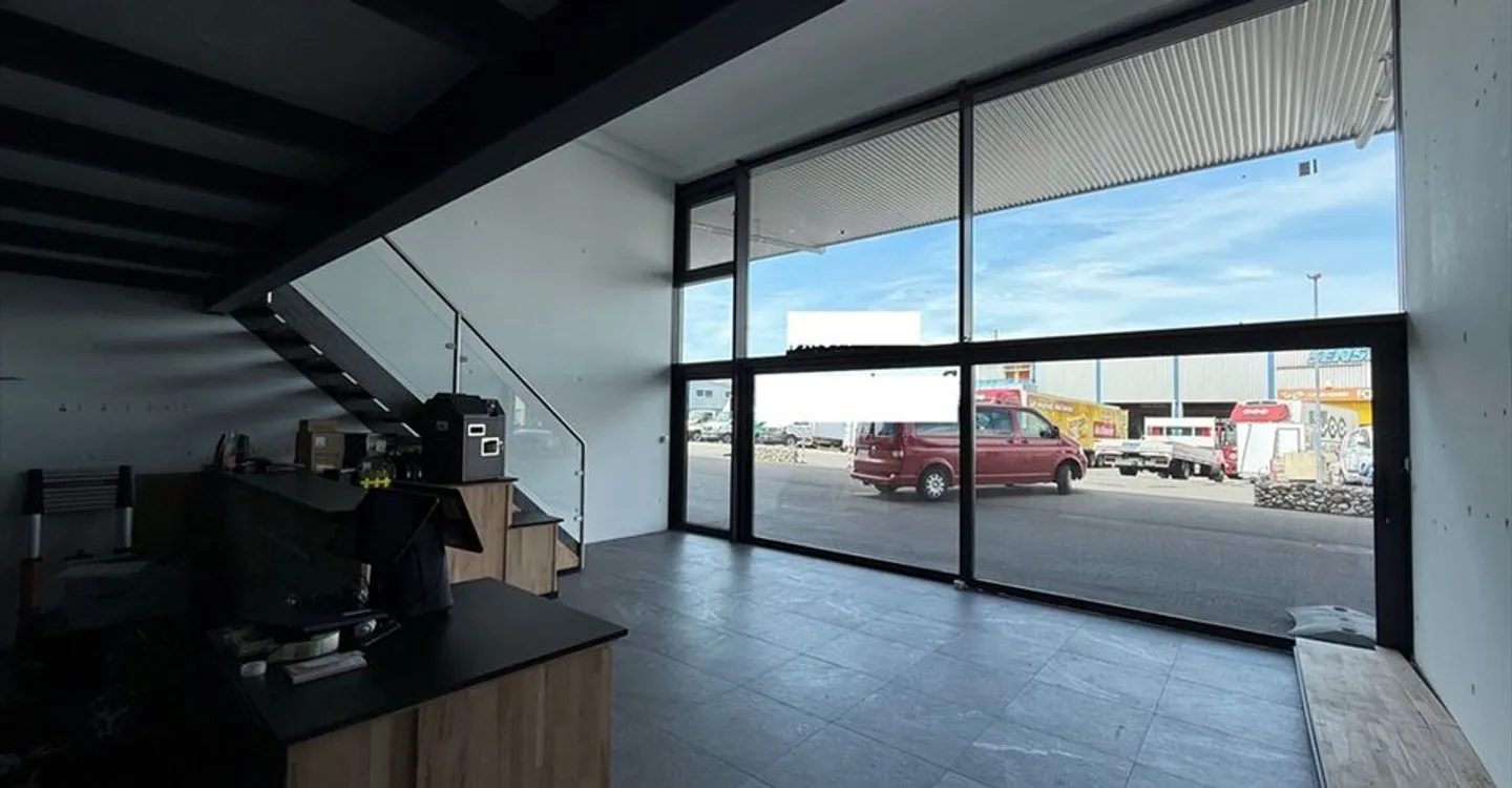 Mischgenutztes Gebäude mieten - Foto 7 von 10