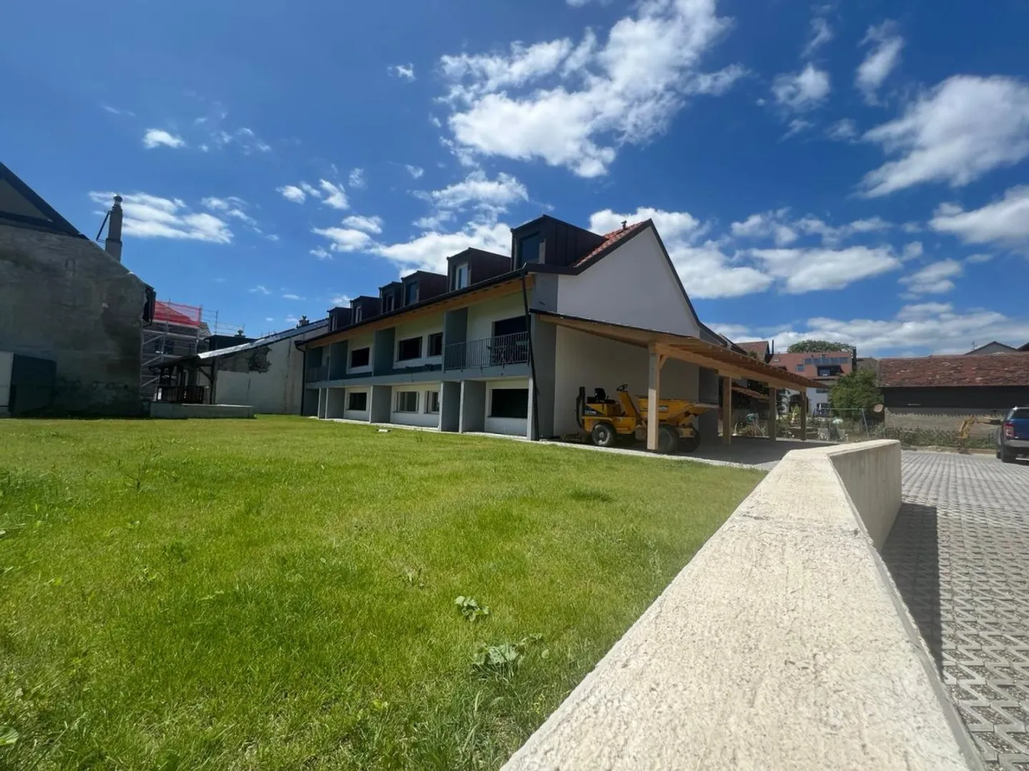 Schönes neues 3.5-Zimmer-Apartment im Erdgeschoss / 2 Schlafzimmer / 1 Badezimmer / Terrasse - Foto 6 von 6