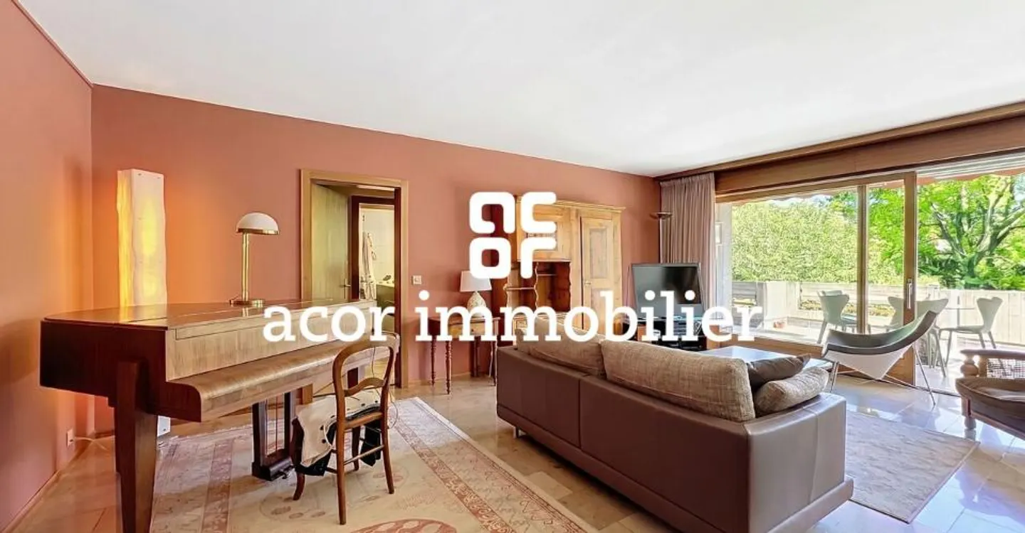 Appartamento spazioso con giardino - Foto 6 di 7