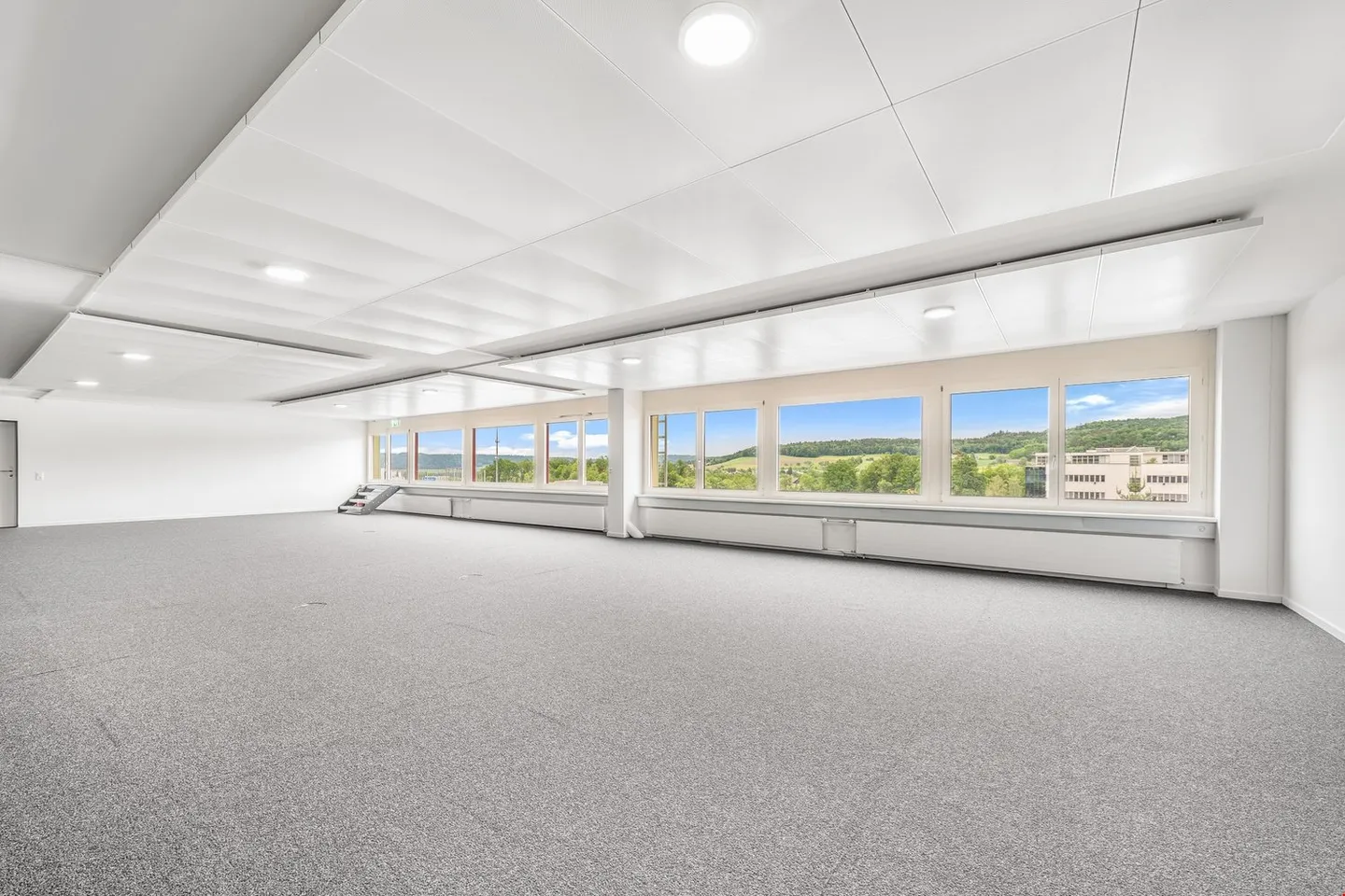 268 m2 grosse Gewerbe-/Bürofläche in Urdorf zu vermieten - Foto 5 von 10