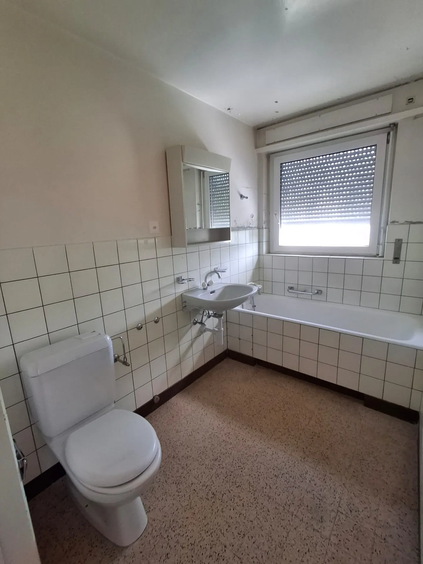 Renovated 3.5 Room Apartment - Photo 5 of 7