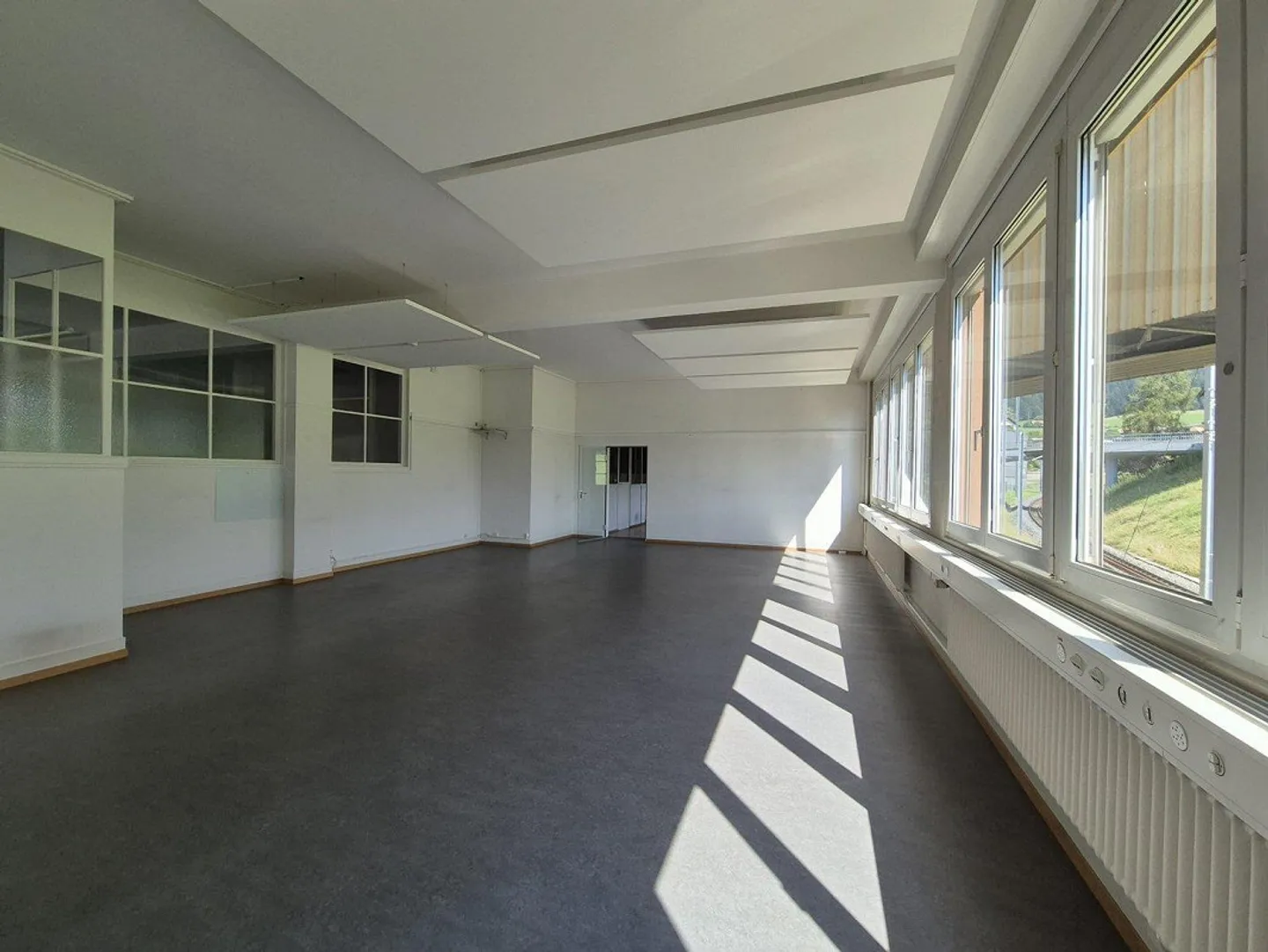 Ihre neuen Gewerberäume zentral am Bahnhof Biglen - Foto 3 von 10