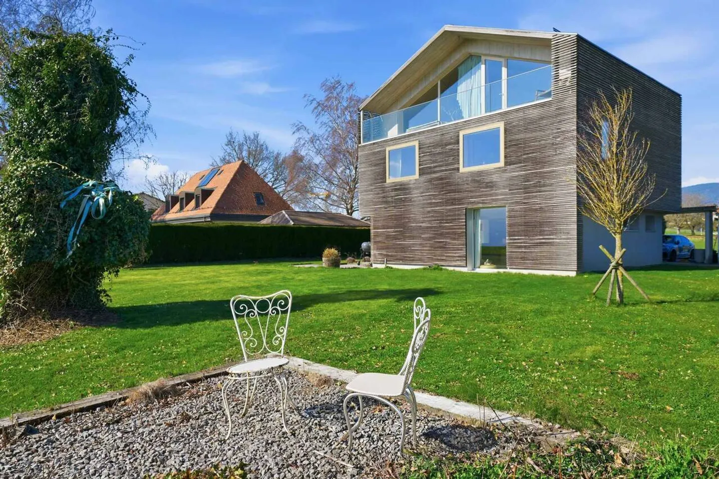 Beautiful house with lake view and Mont-Blanc, 4 bedrooms - Large garden - Photo 4 of 12