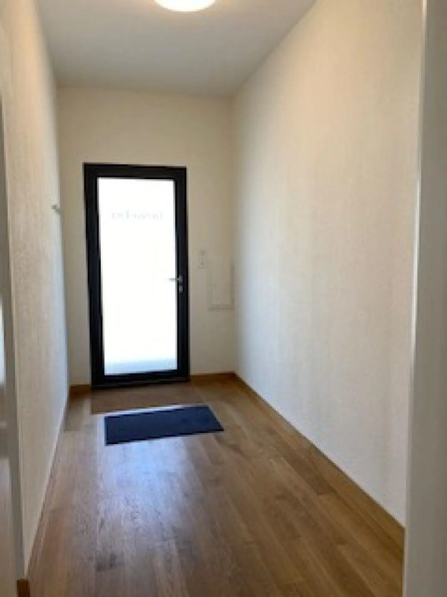 Bureau avec entrepôt dans un endroit calme sur Sandweg à Allschwil / Immeuble commercial Neweba - Photo 7 sur 14