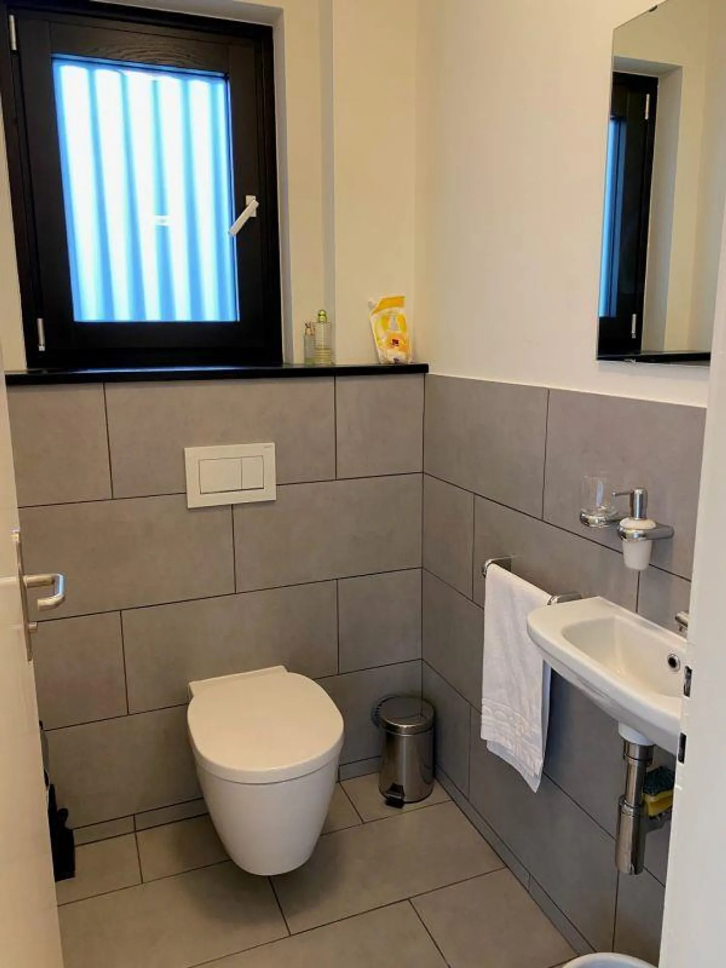 Bureau avec entrepôt dans un endroit calme sur Sandweg à Allschwil / Immeuble commercial Neweba - Photo 13 sur 14