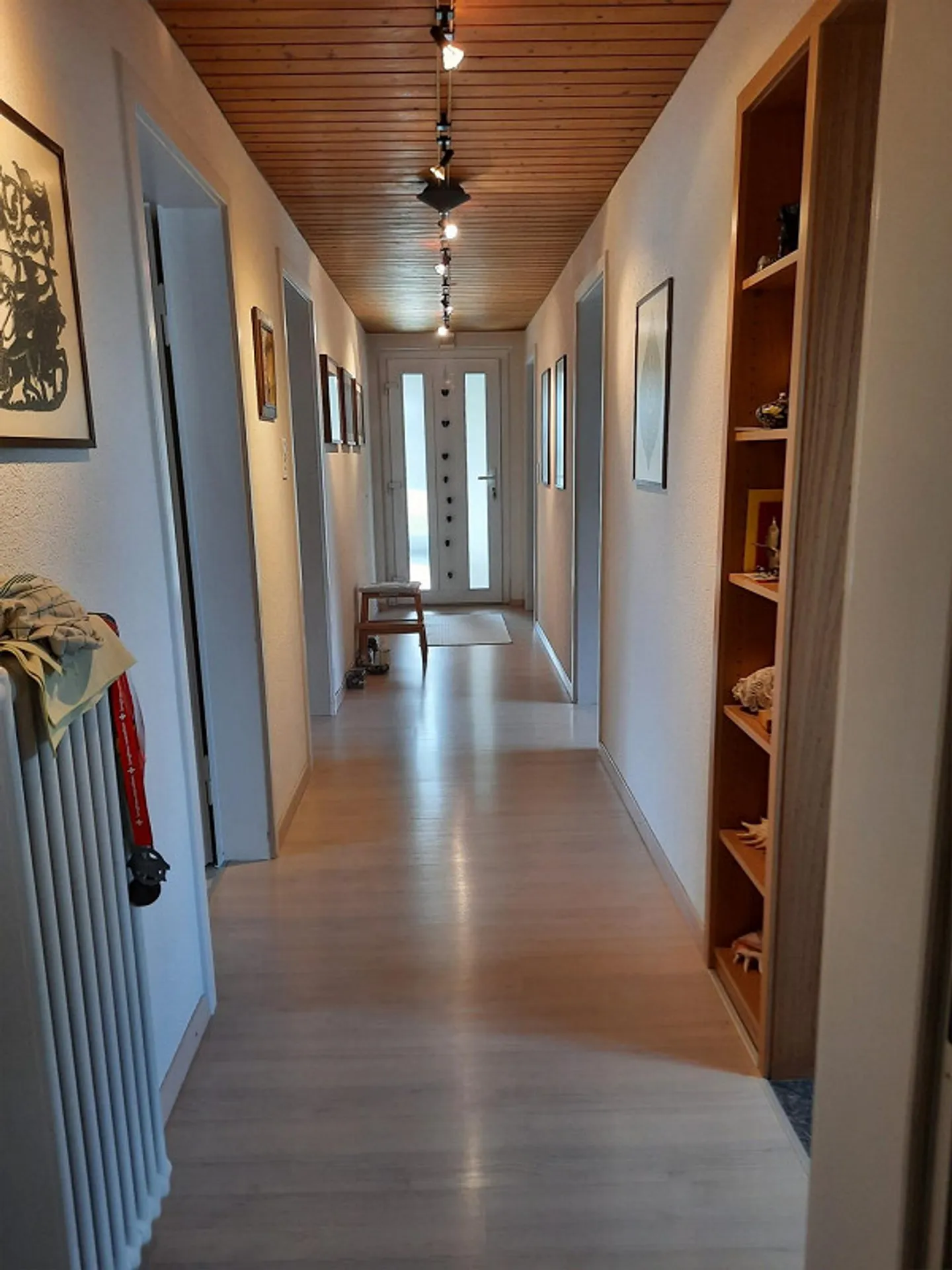 Appartement confortable avec cheminée - Photo 2 sur 14