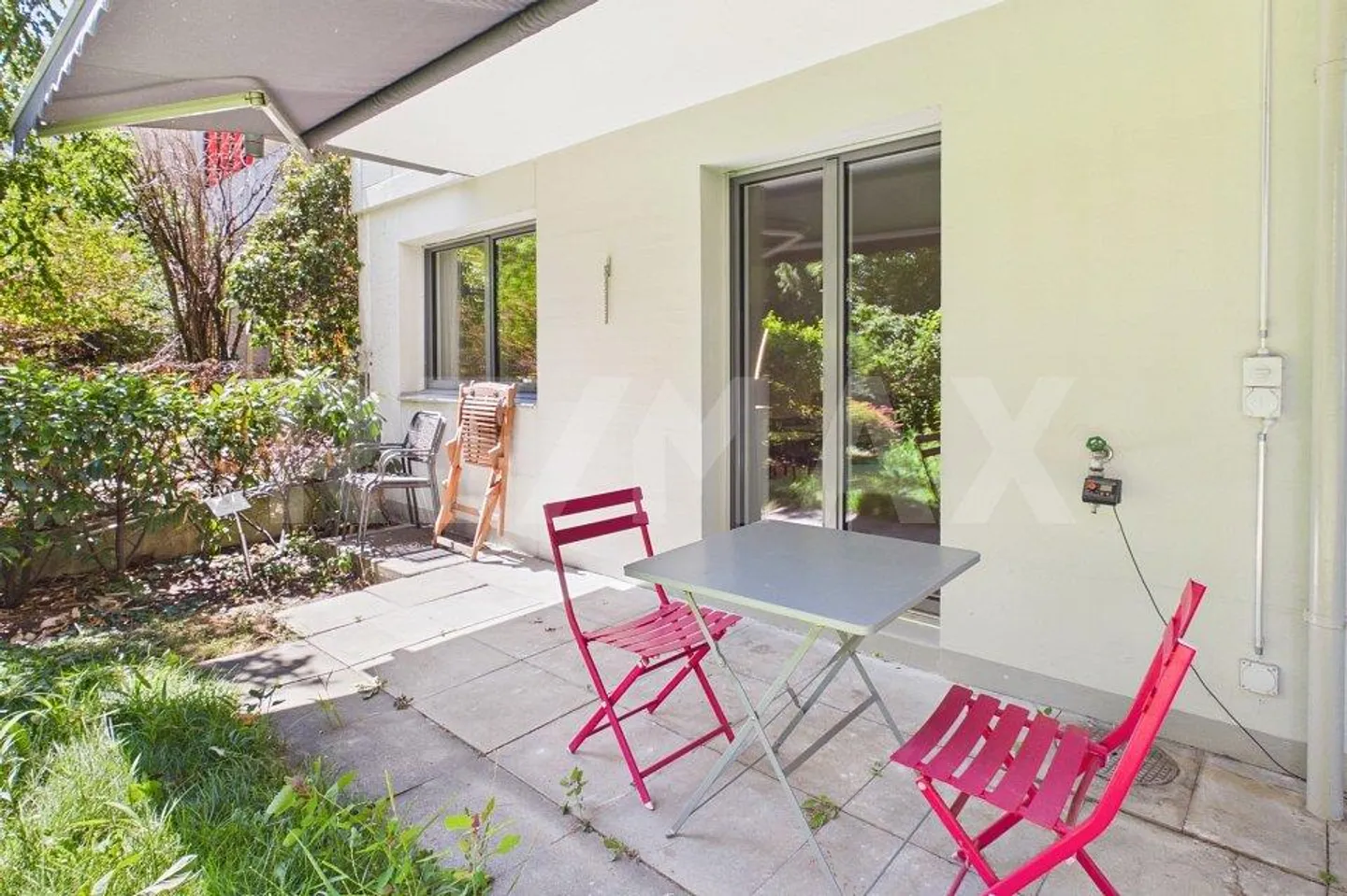 Appartement 1 pièce attrayant avec jardin - Photo 11 sur 13