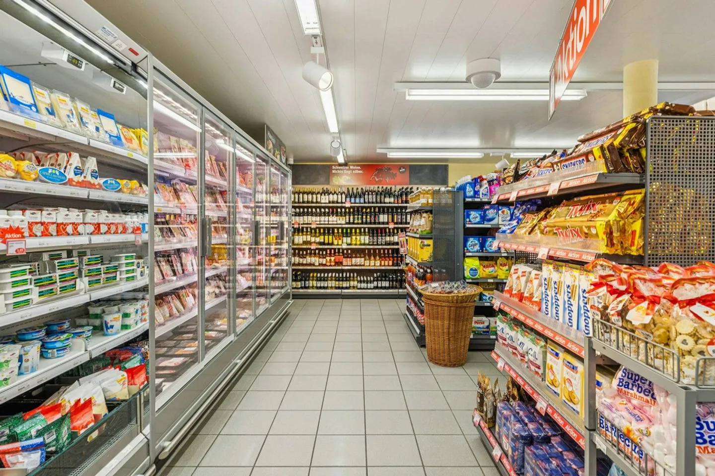 Proprietà residenziale e commerciale con riserva di terreno edificabile - Foto 13 di 13