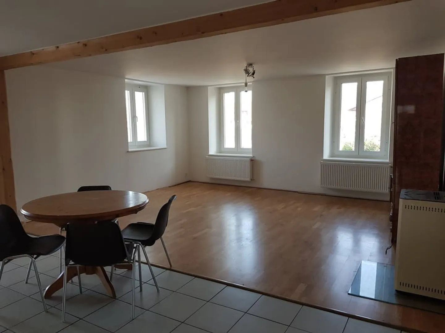 Incantevole appartamento di 3,5 locali con terrazza a Yvonand - Foto 4 di 12