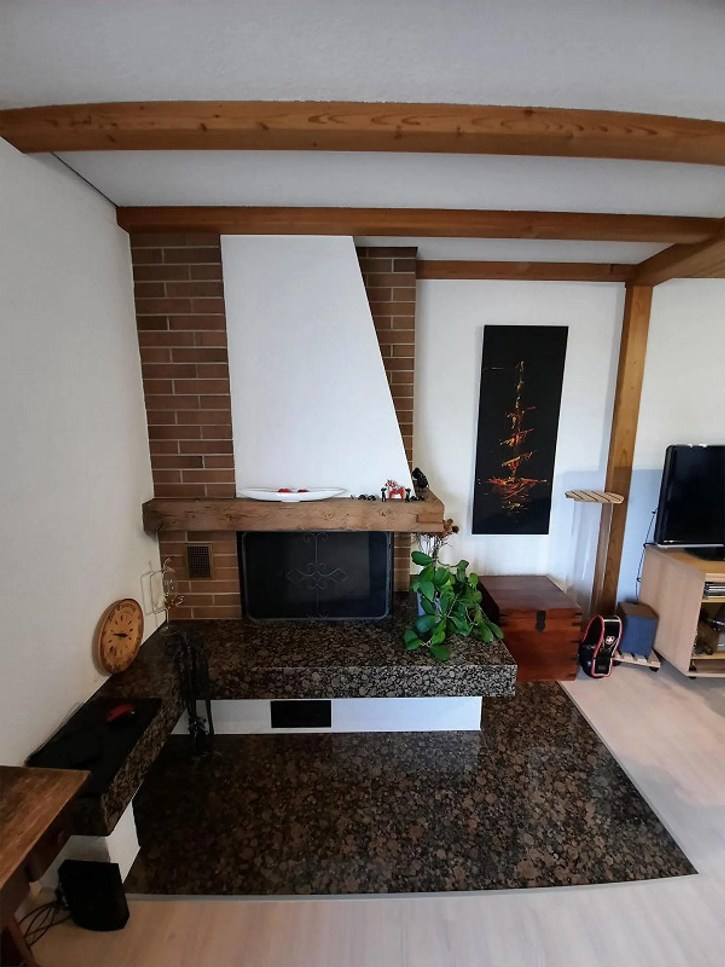 Appartement confortable avec cheminée - Photo 7 sur 14