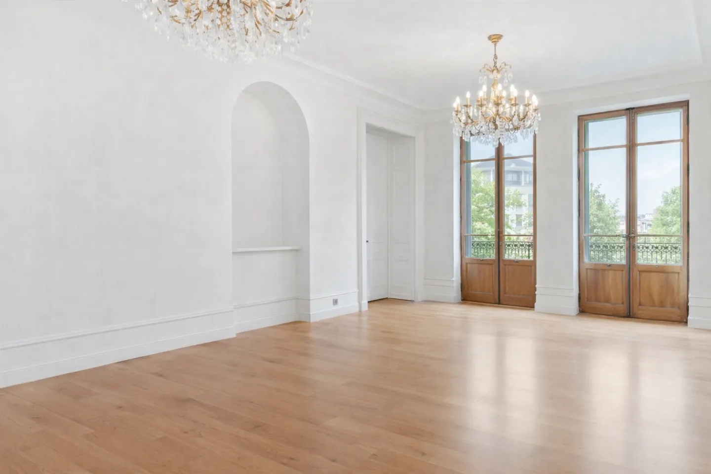Haus mit 21 Zimmern - Foto 3 von 8